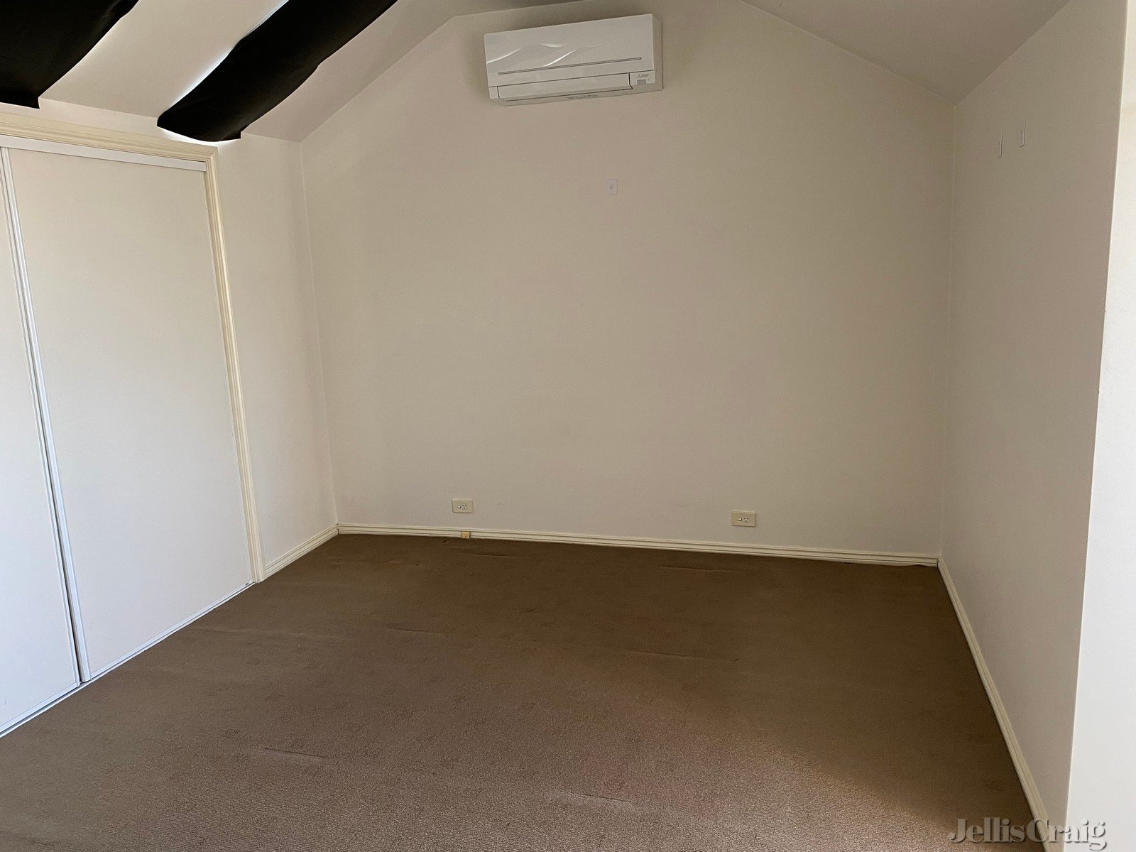 57 Clifford Place, Clifton Hill image 4
