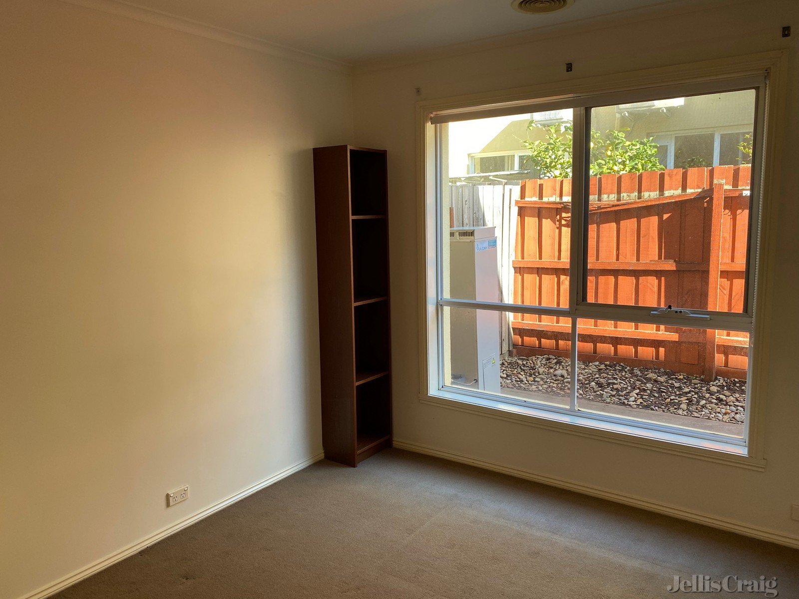 57 Clifford Place, Clifton Hill image 5