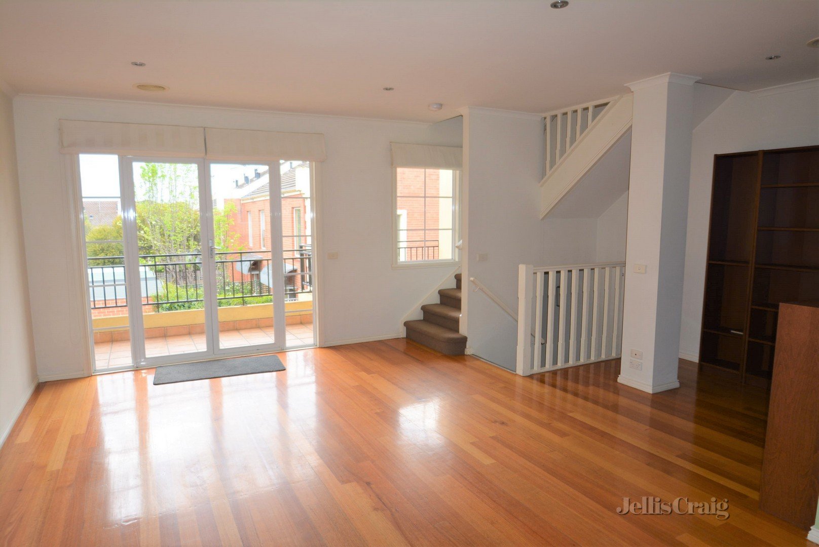 57 Clifford Place, Clifton Hill image 3