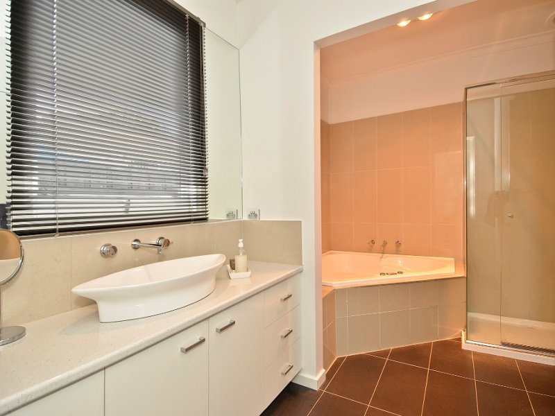 57 Corinella Street, Bell Post Hill image 8