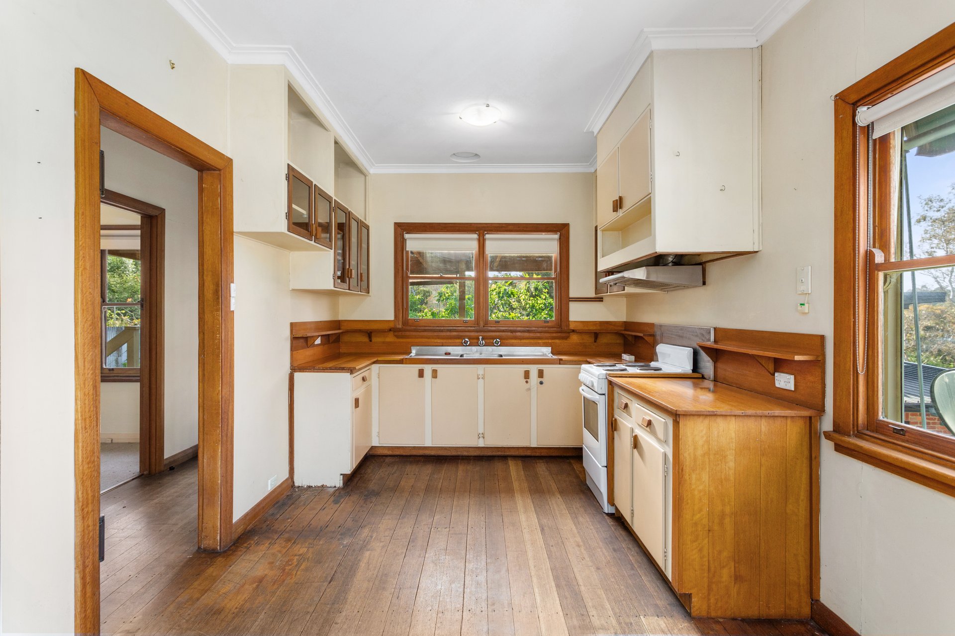 57 Curtain Road, Hurstbridge image 3