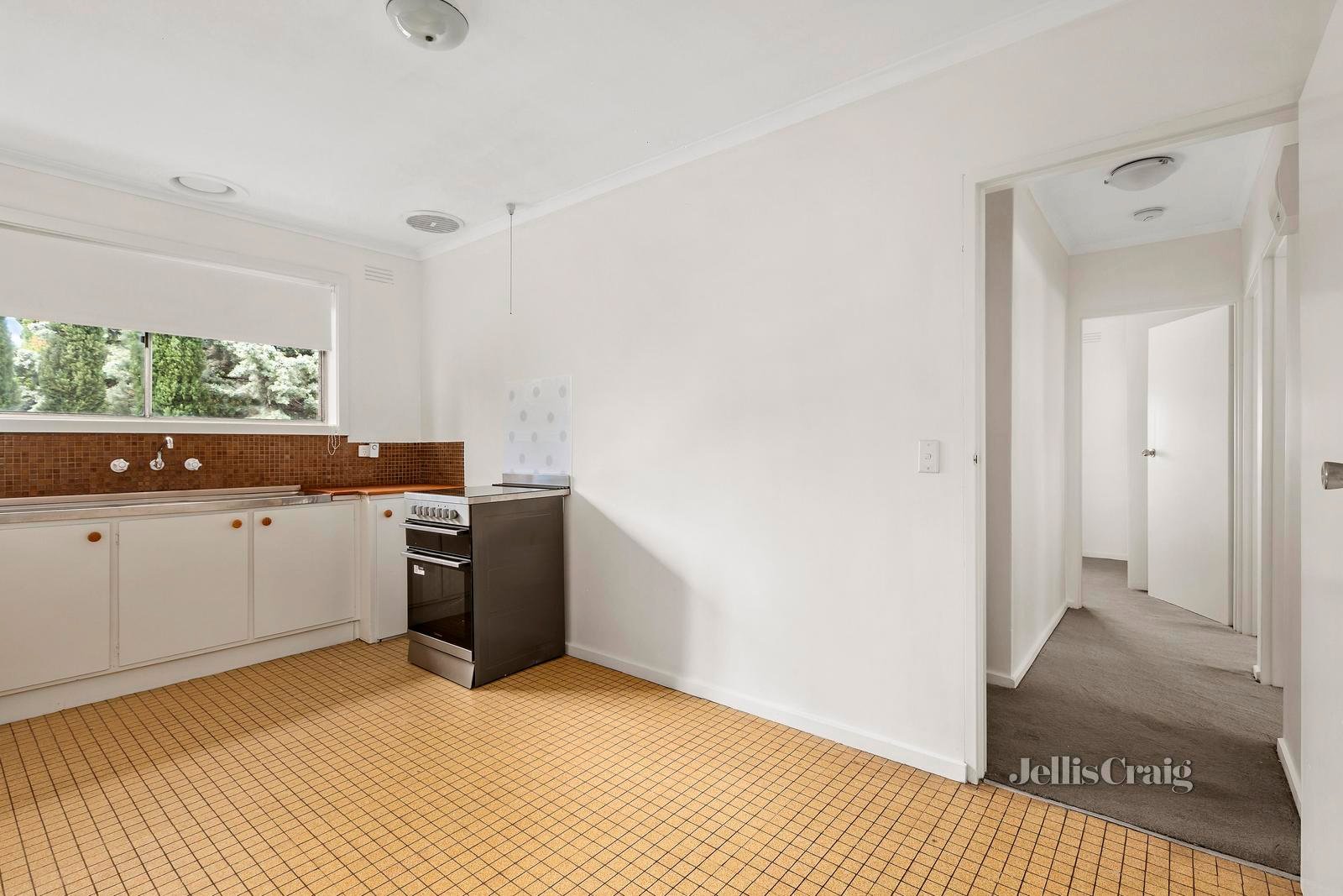 5/7 Daisy Street, Essendon image 3