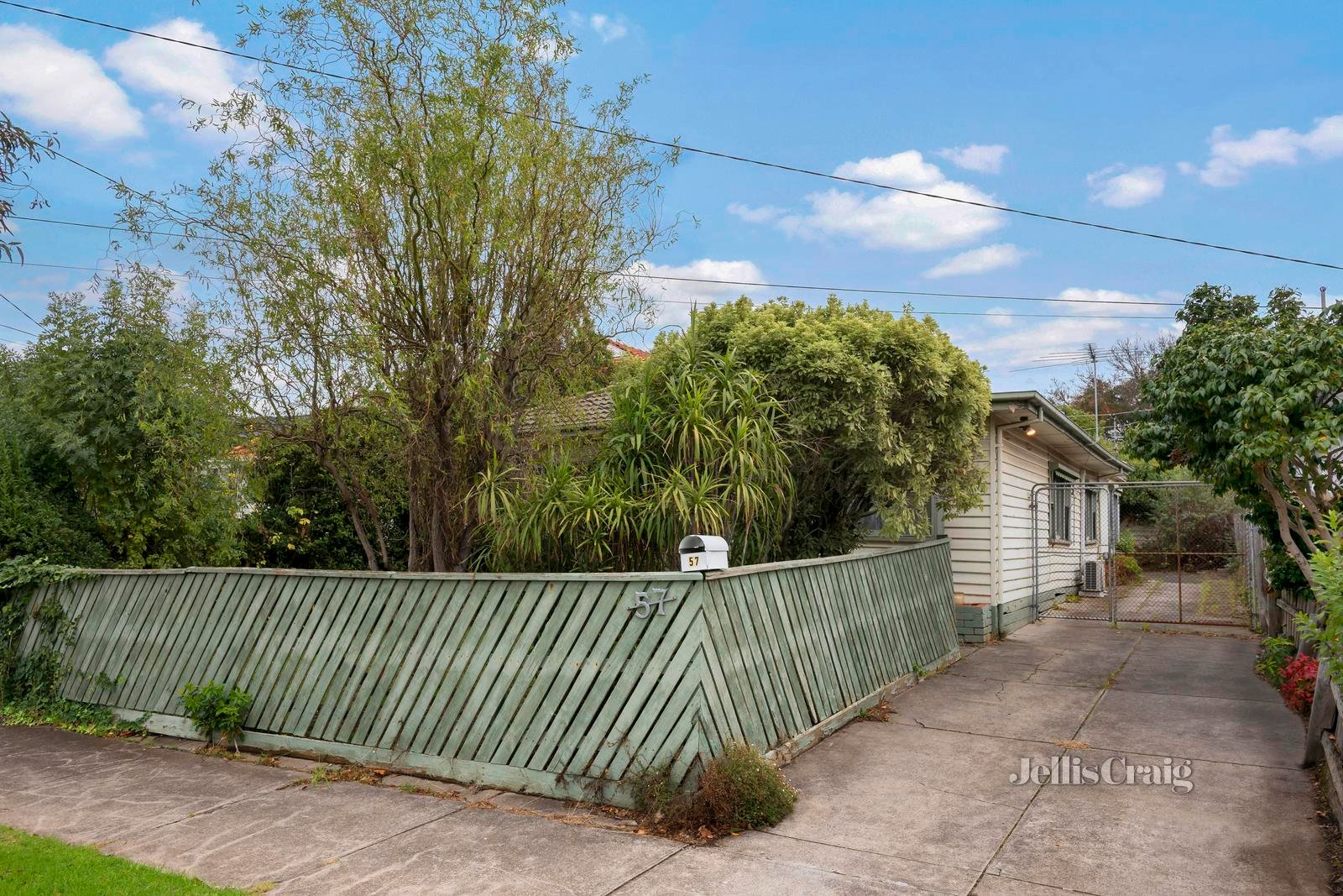 57 Deakin Street, Essendon image 2