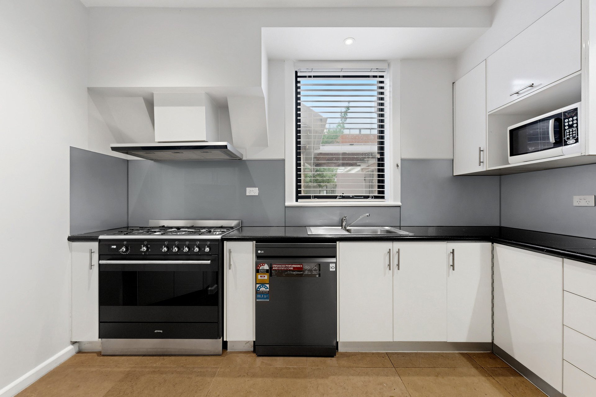 57 Dunstan Parade, Port&nbsp;Melbourne image 3