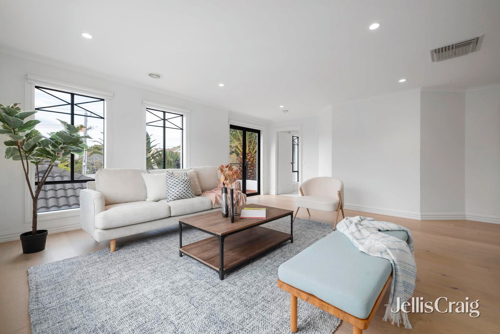 57 Elster Avenue, Elsternwick image 9