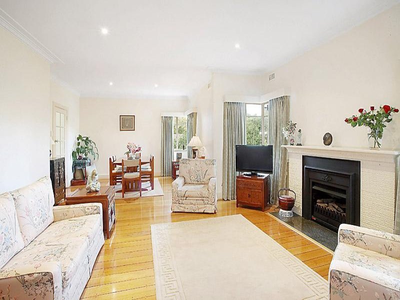 57 Fitzgerald Street, Balwyn image 2
