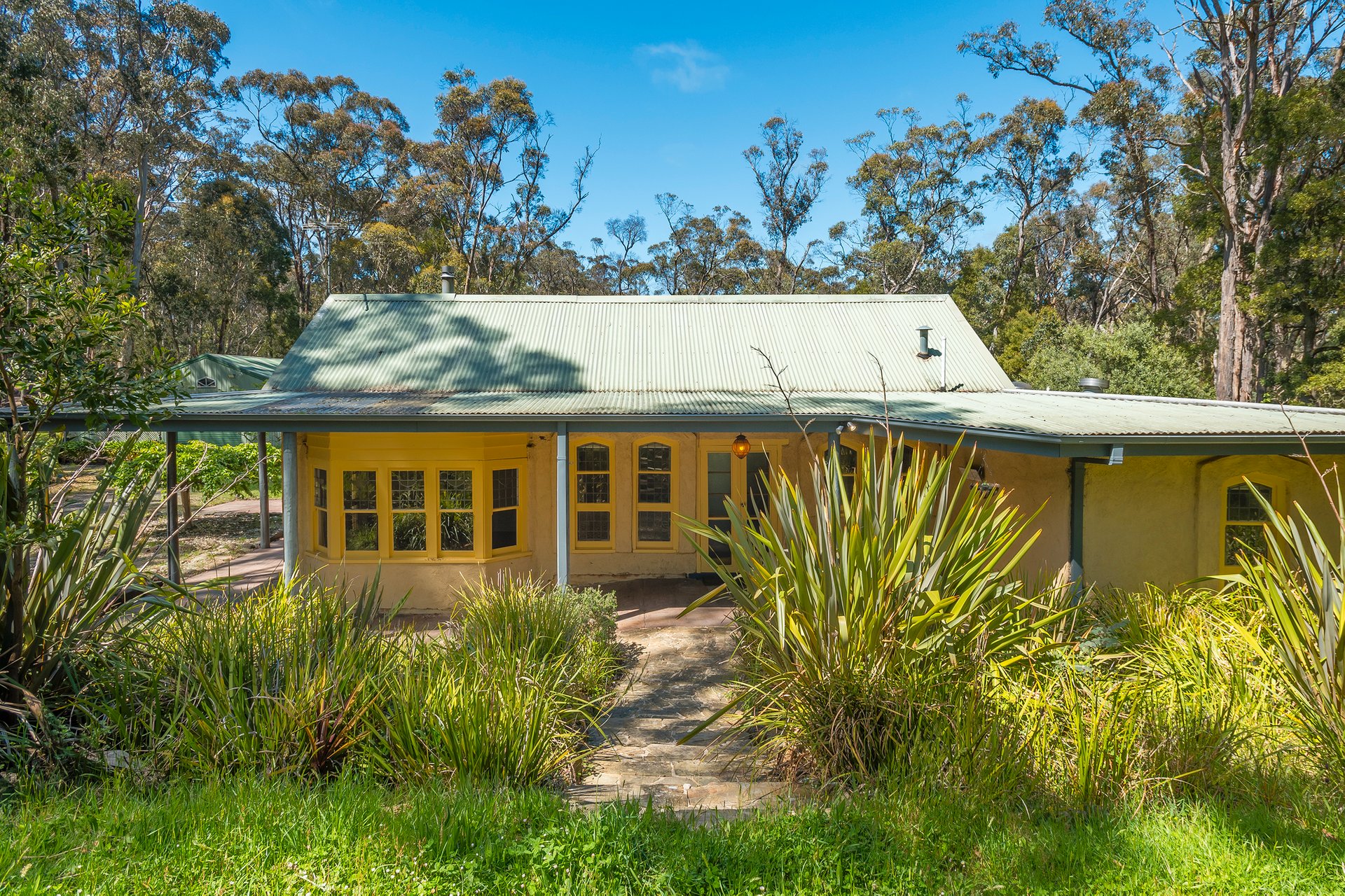 Property Gallery Thumbnail 3