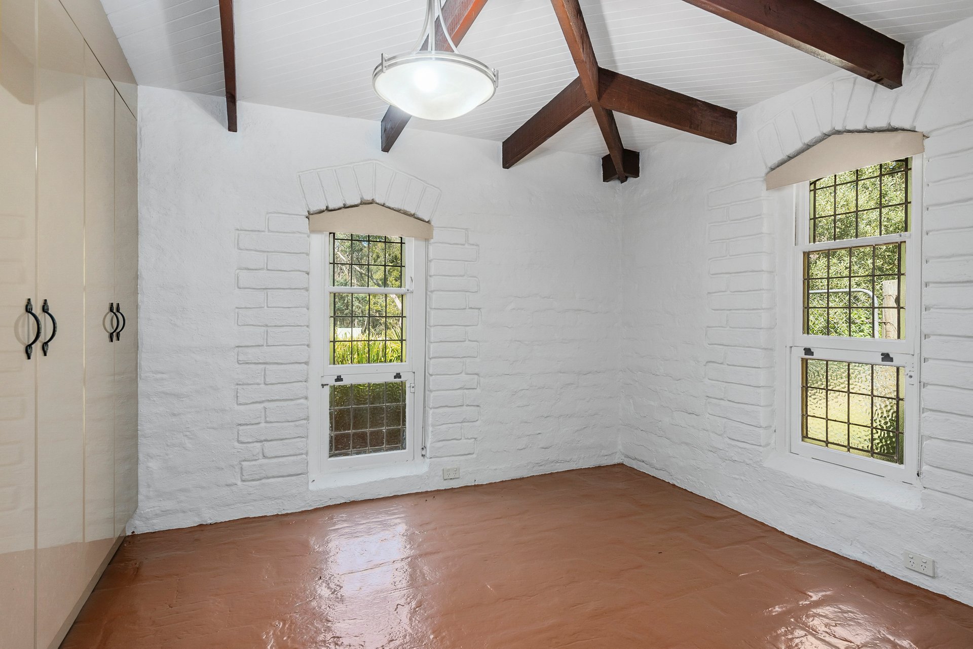 Property Gallery Thumbnail 13