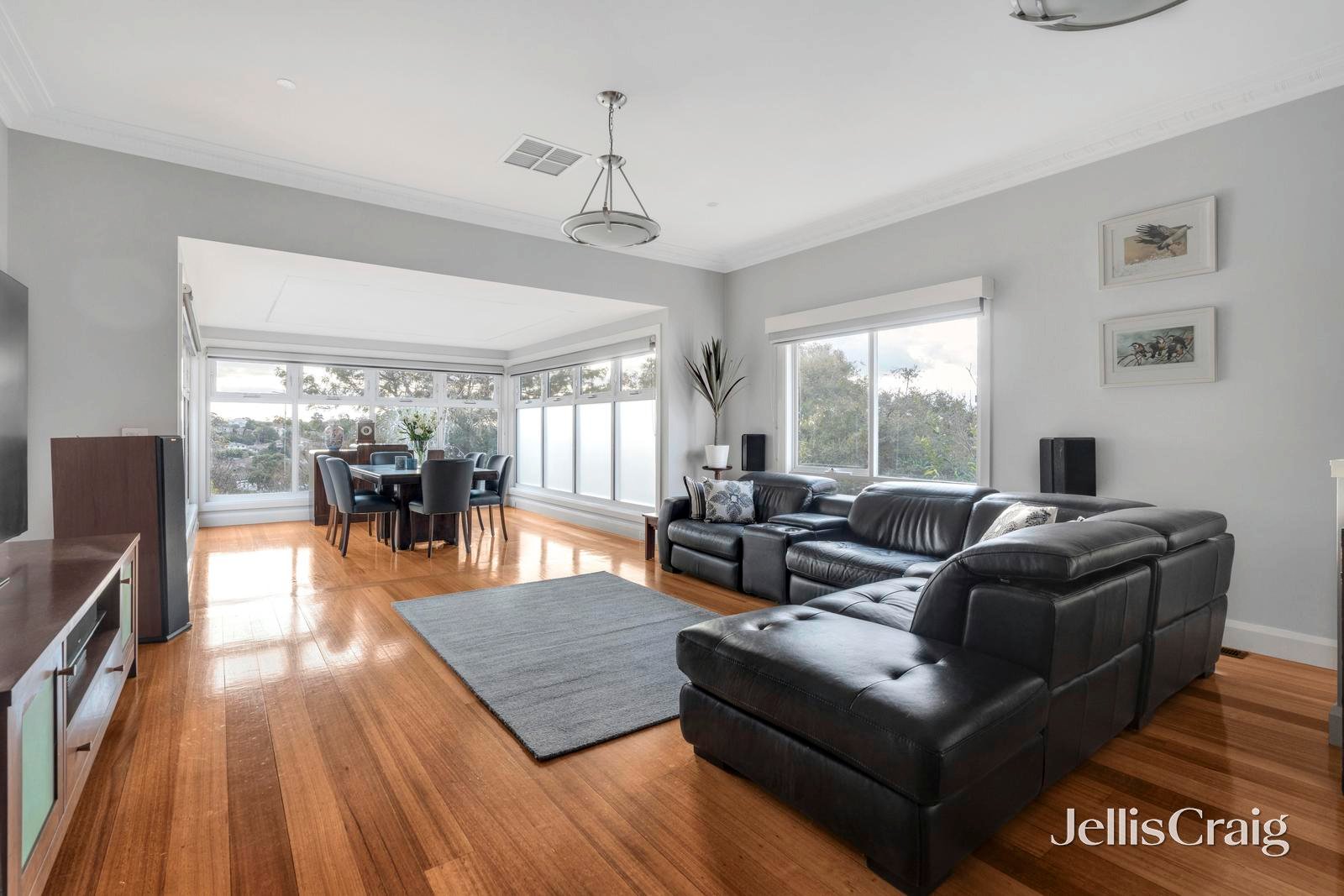57 Hackett Street, Pascoe Vale South image 5