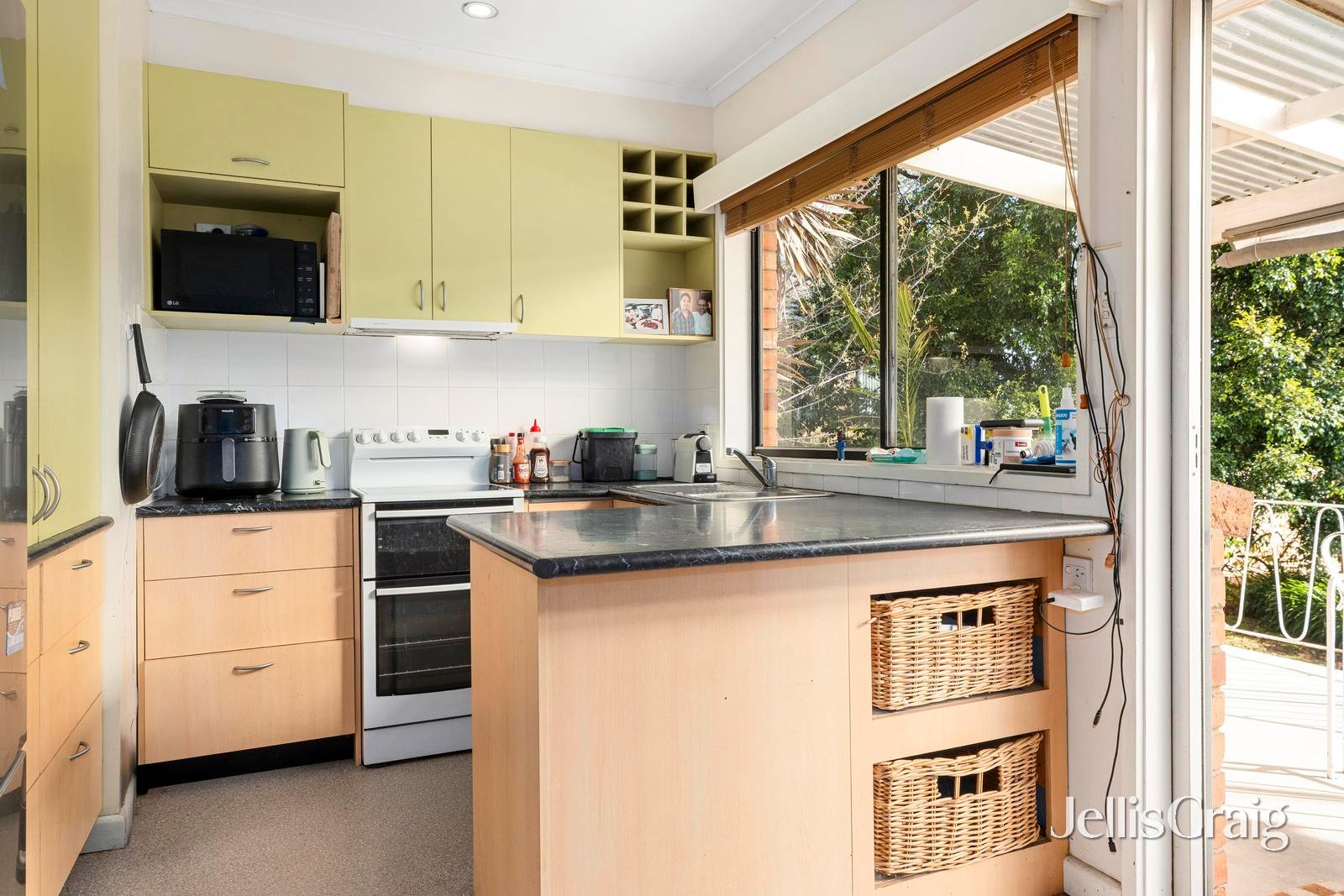 57 Headingley Road, Mount&nbsp;Waverley image 6