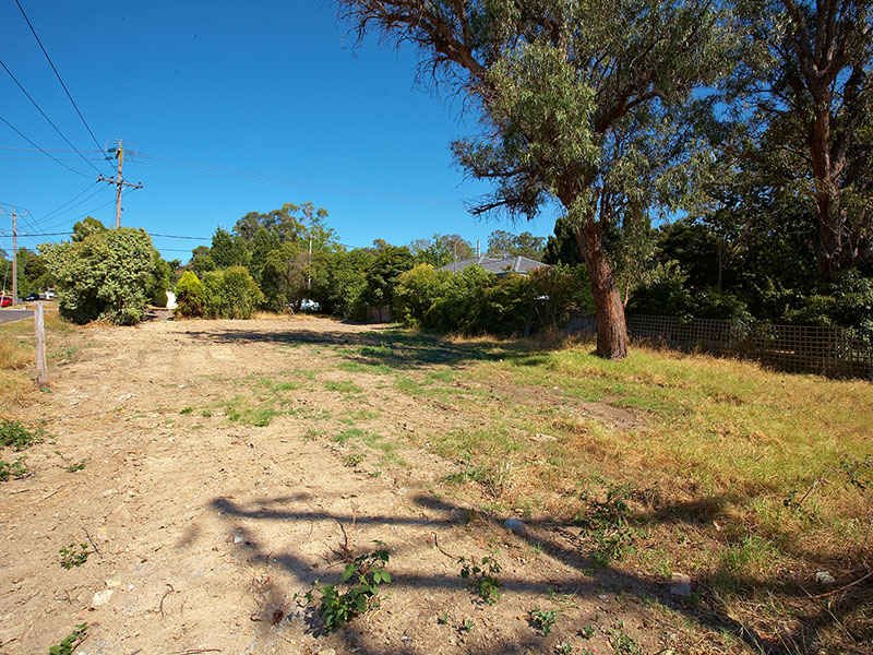57 Heatherdale Road, Ringwood image 2