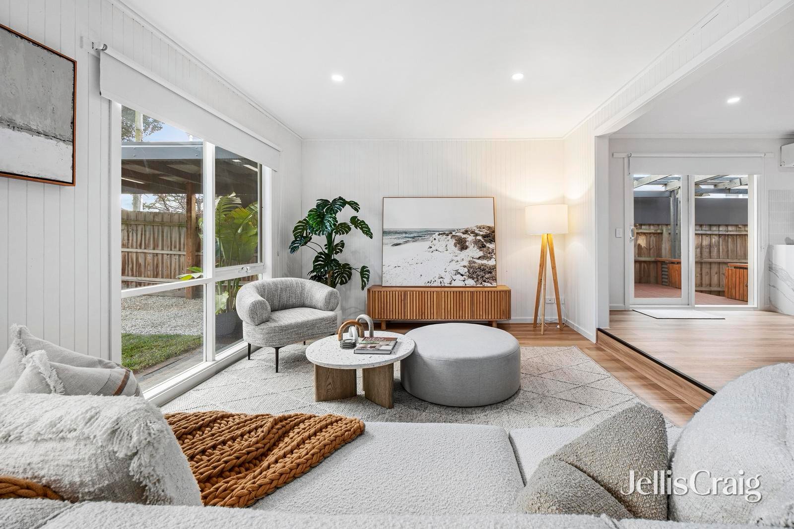 57 Leon Avenue, Rosebud image 3