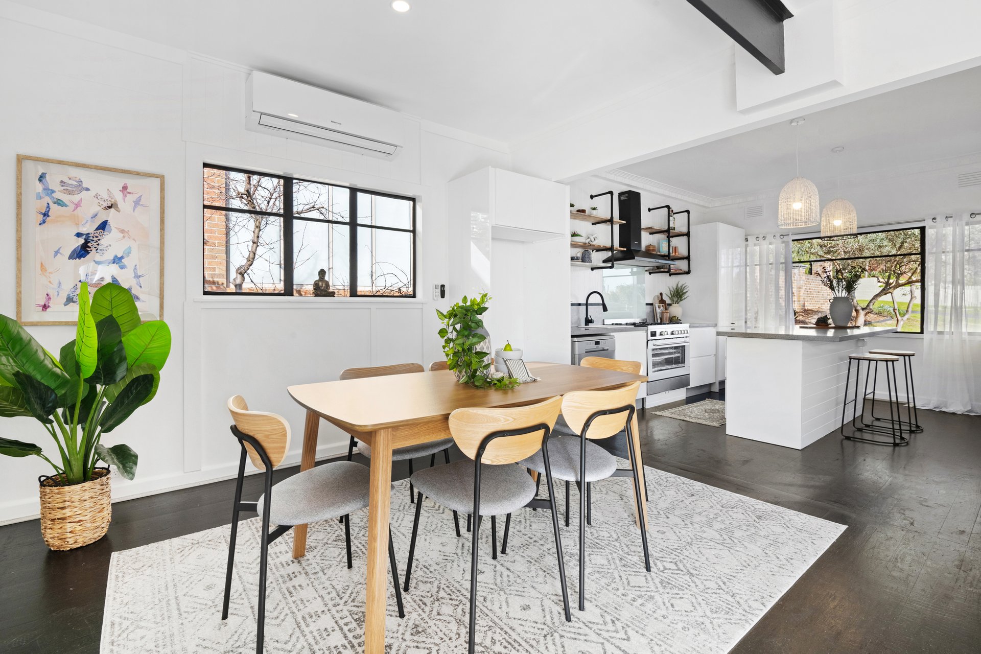 Property Gallery - Main Image