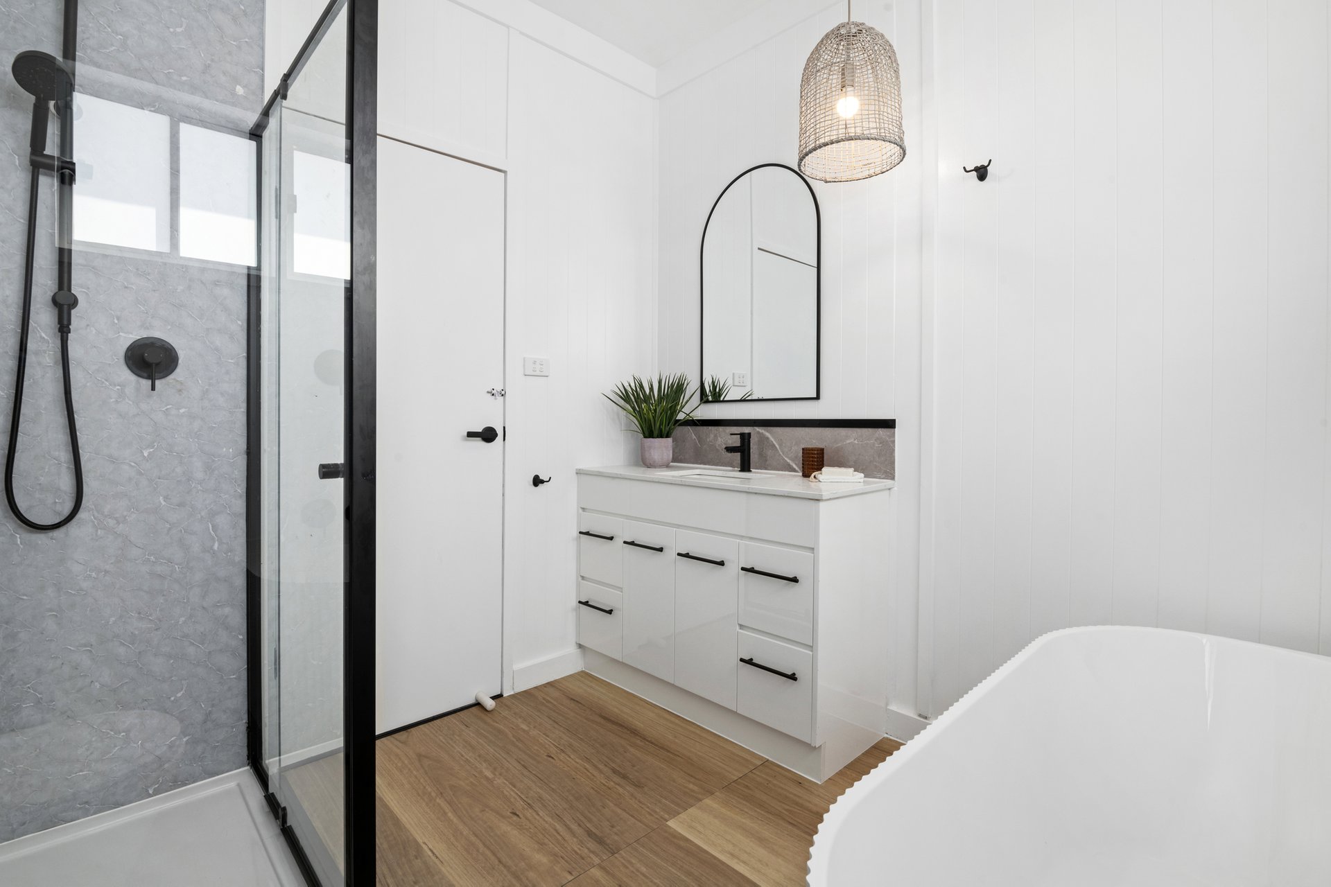 Property Gallery Thumbnail 7