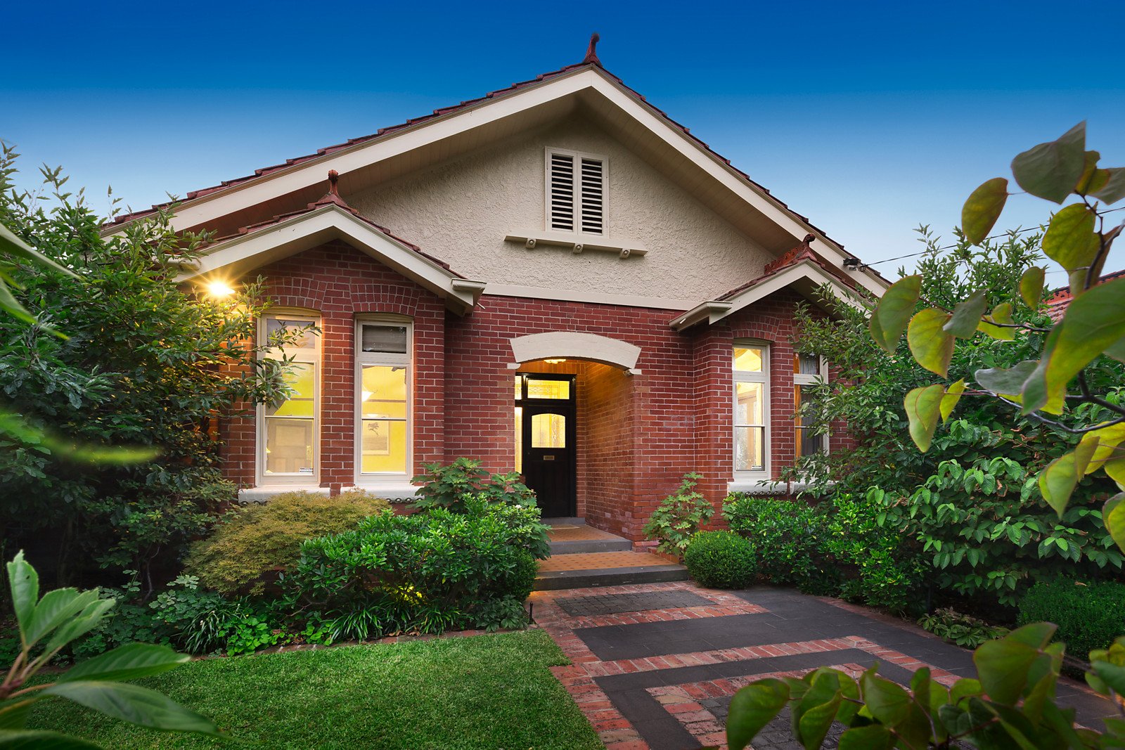 57 Manning Road, Malvern East image 2