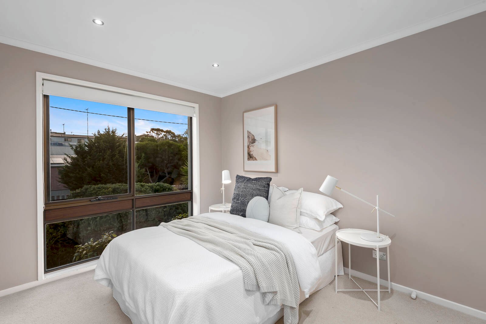 Property Gallery Thumbnail 11
