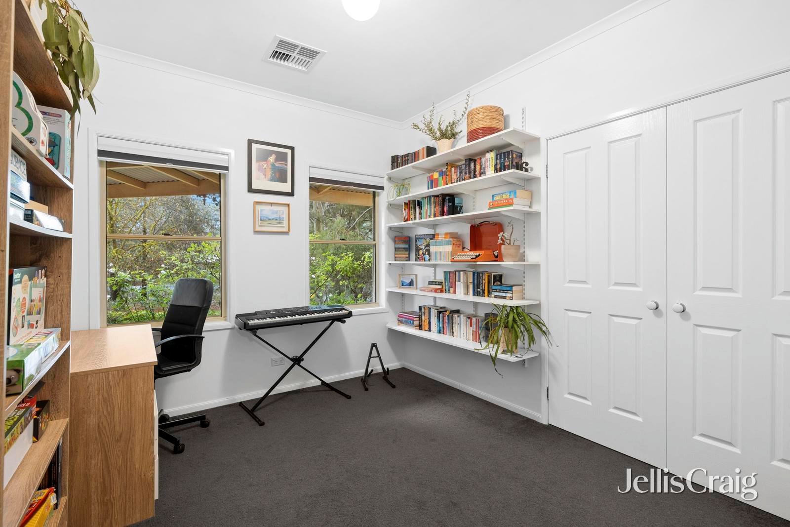 57 Moscript Street, Campbells&nbsp;Creek image 9