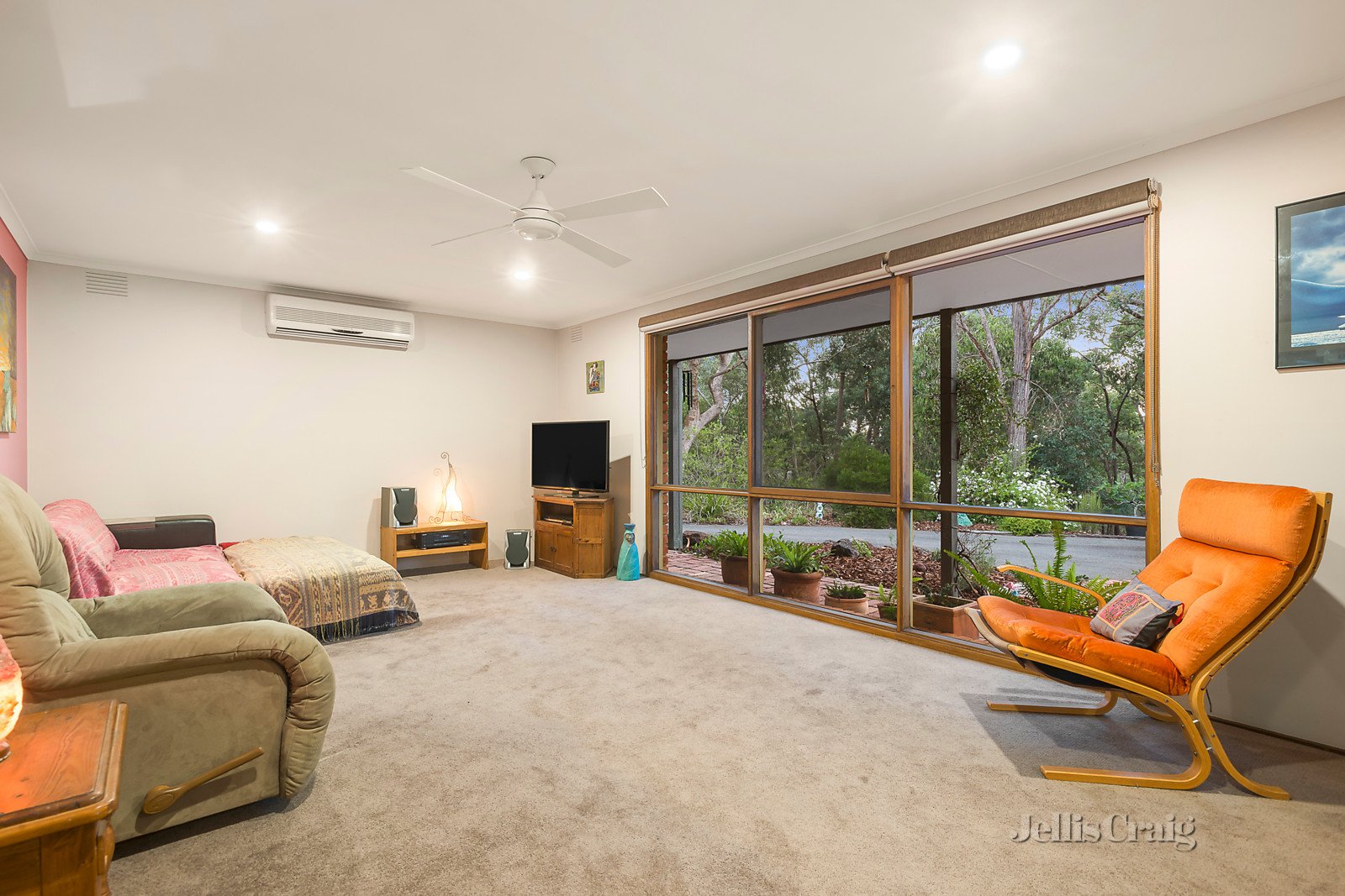 57 Murray Road, Diamond Creek image 5