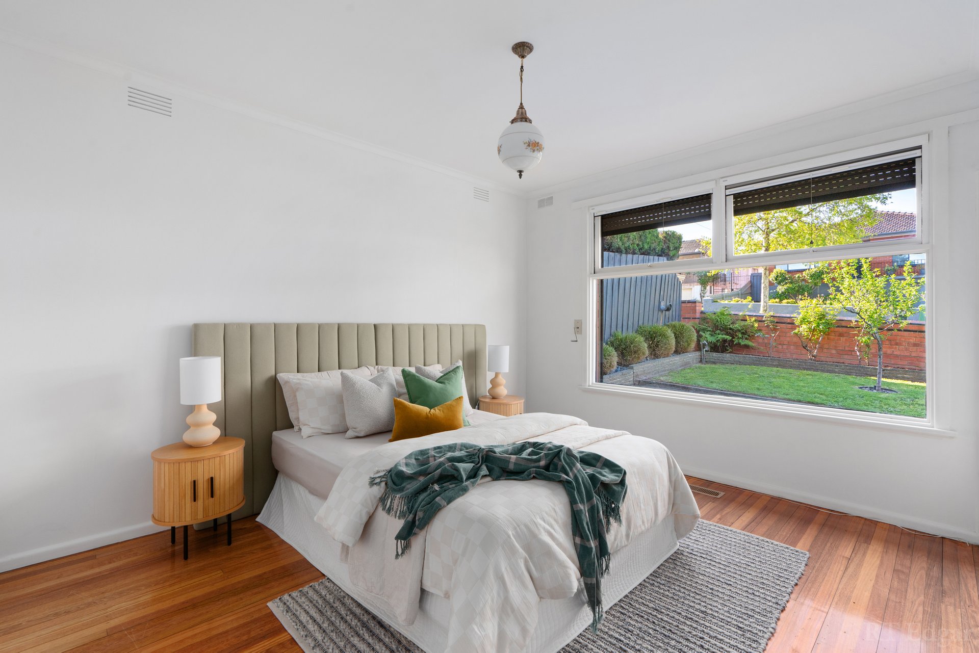 Property Gallery Thumbnail 8