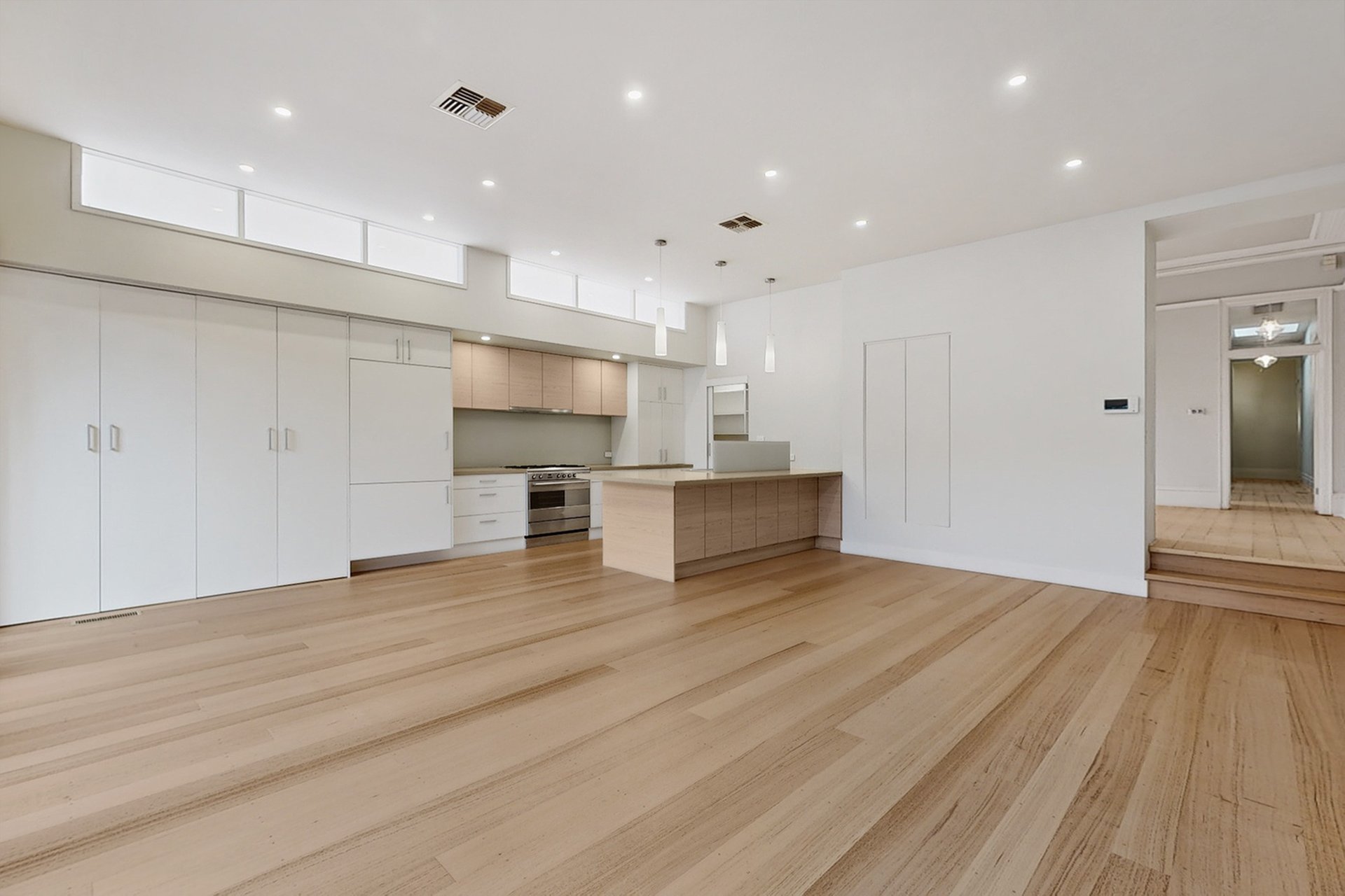 57 Ormond Road, Elwood image 3