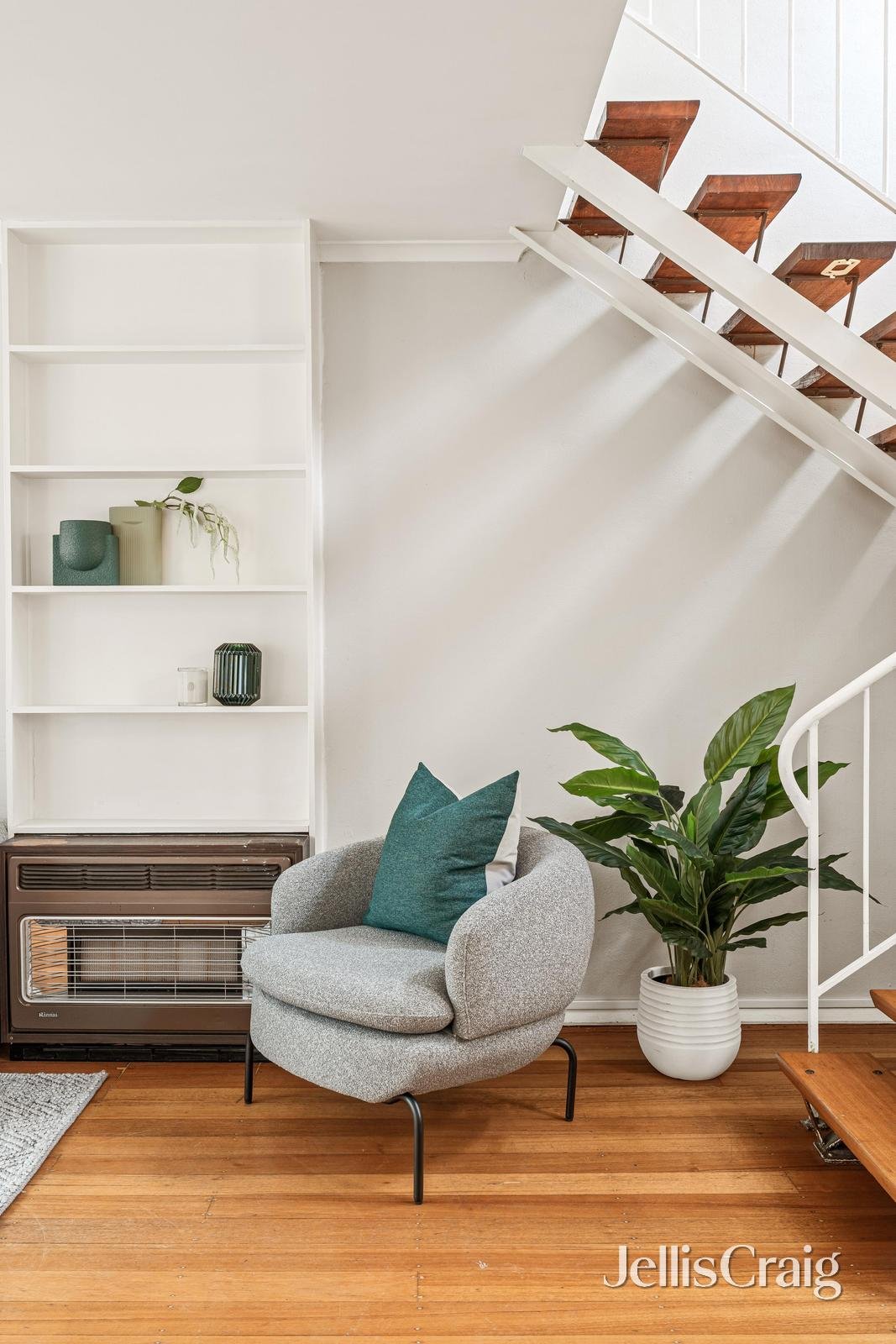 5/7 Rogers Street, Mentone image 2