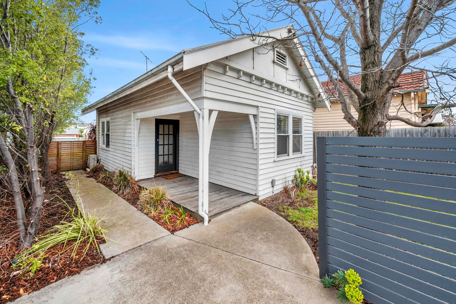 57 Roslyn Road, Belmont image 1