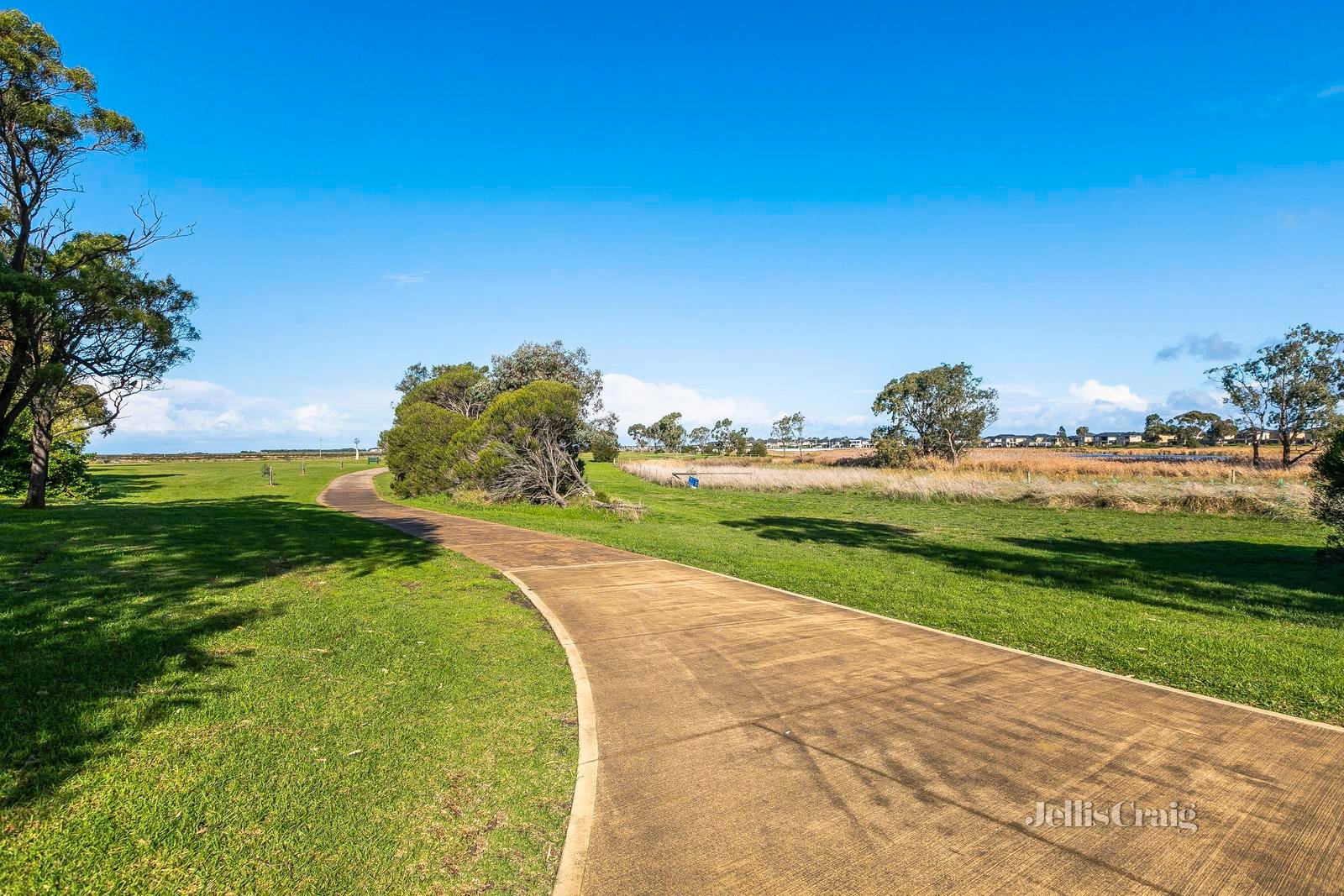 57 Sommers Drive, Altona Meadows image 18