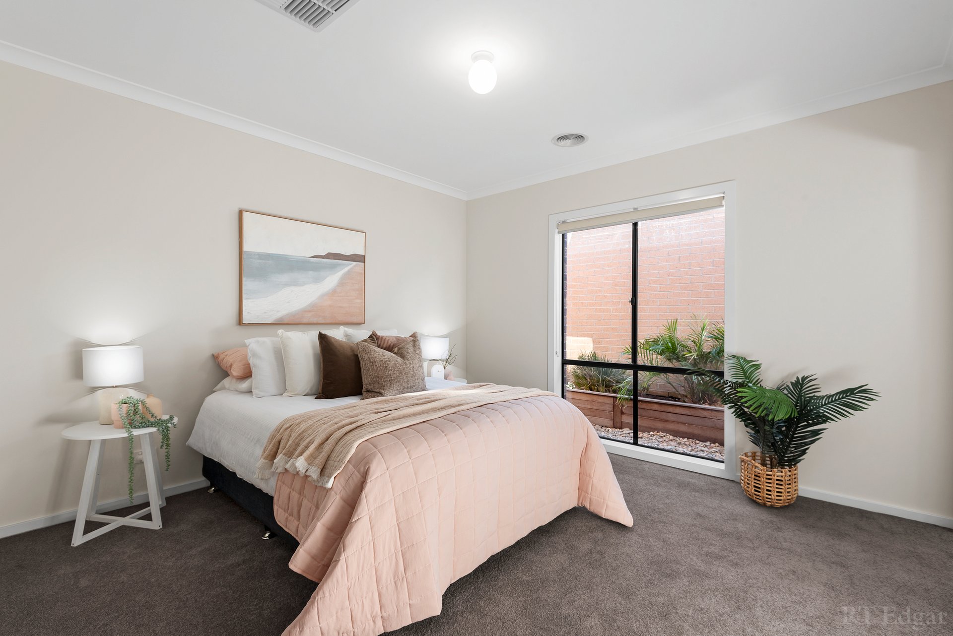 Property Gallery Thumbnail 5