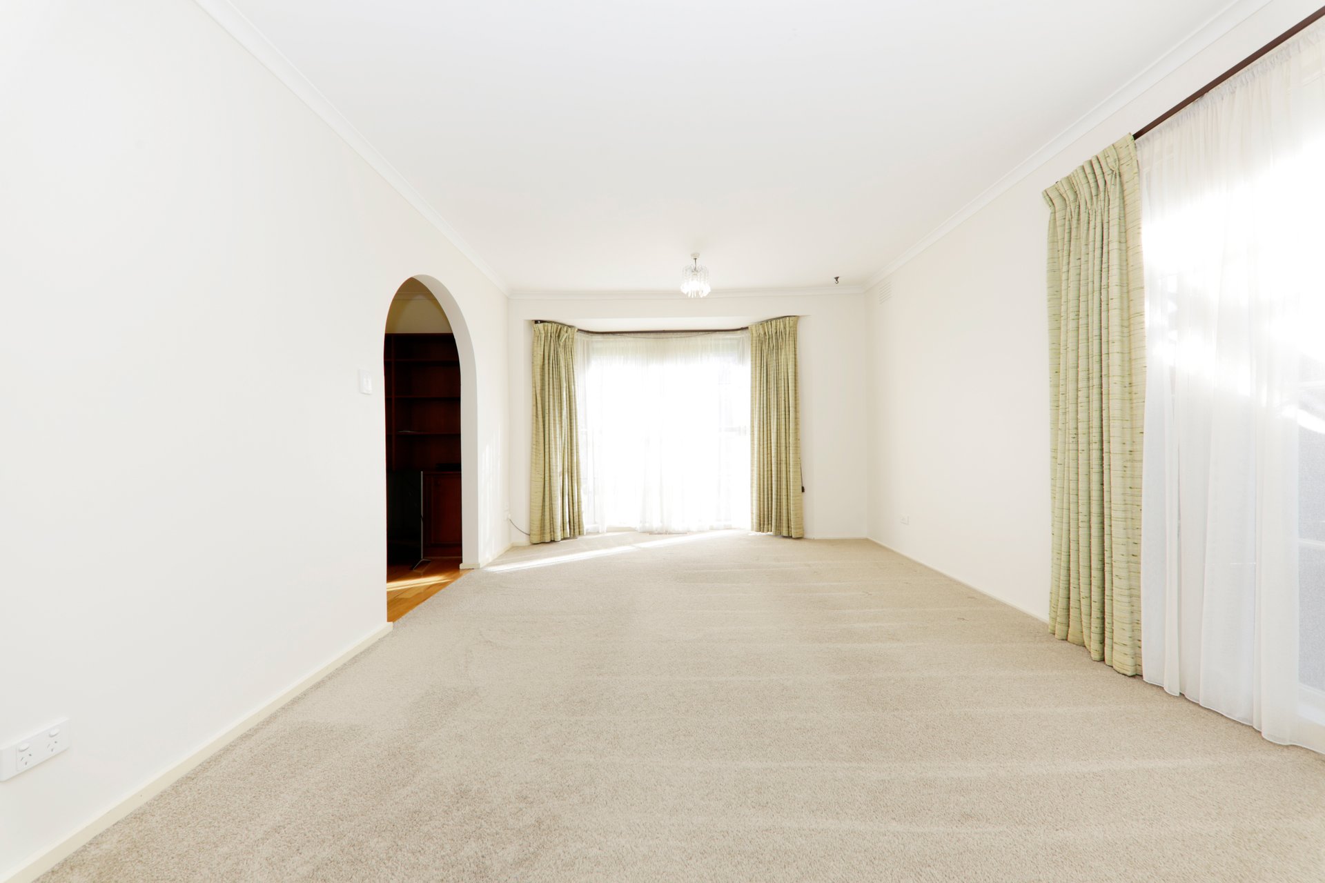 57 Suffern Avenue, Bayswater image 5
