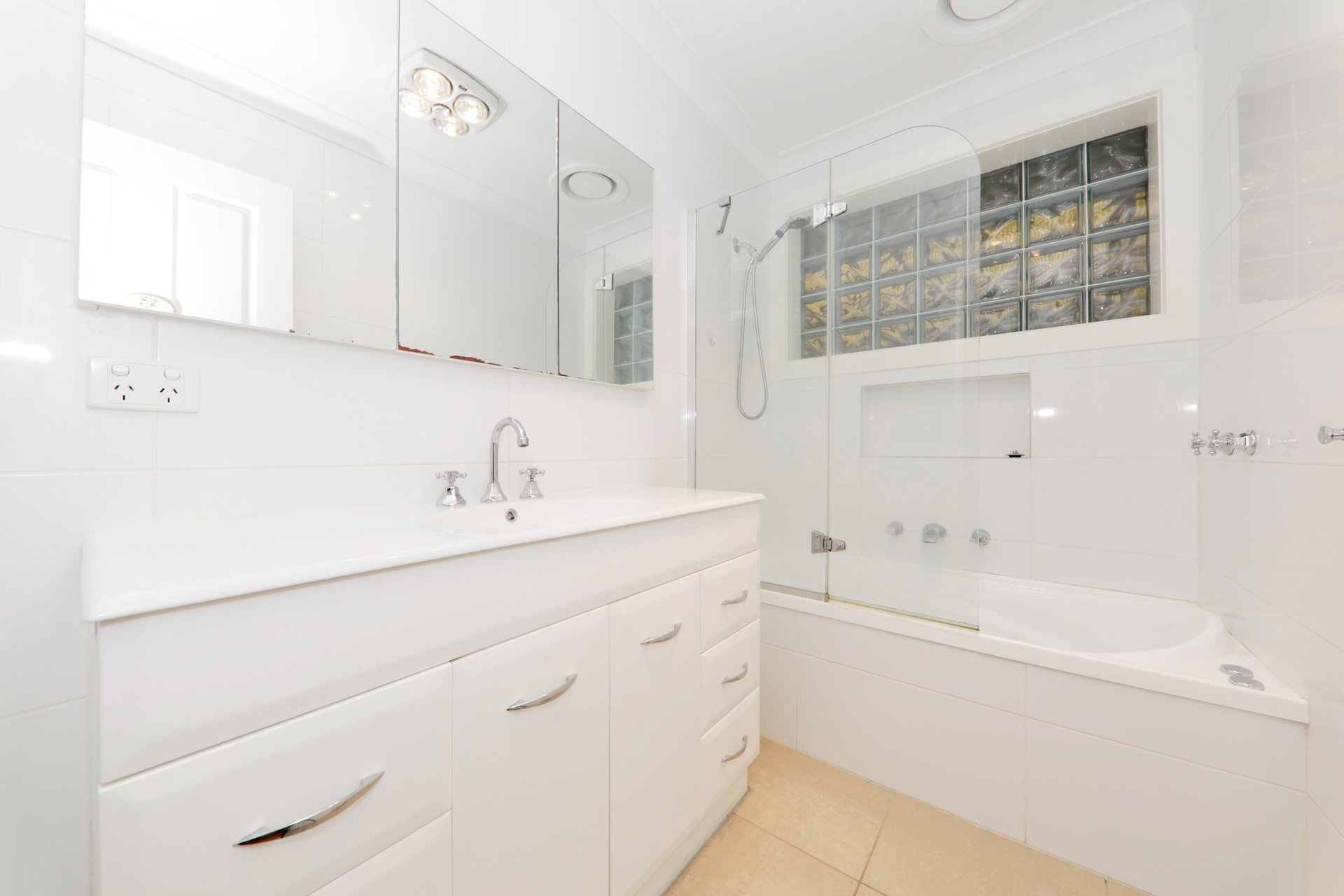 57 Suffern Avenue, Bayswater image 6