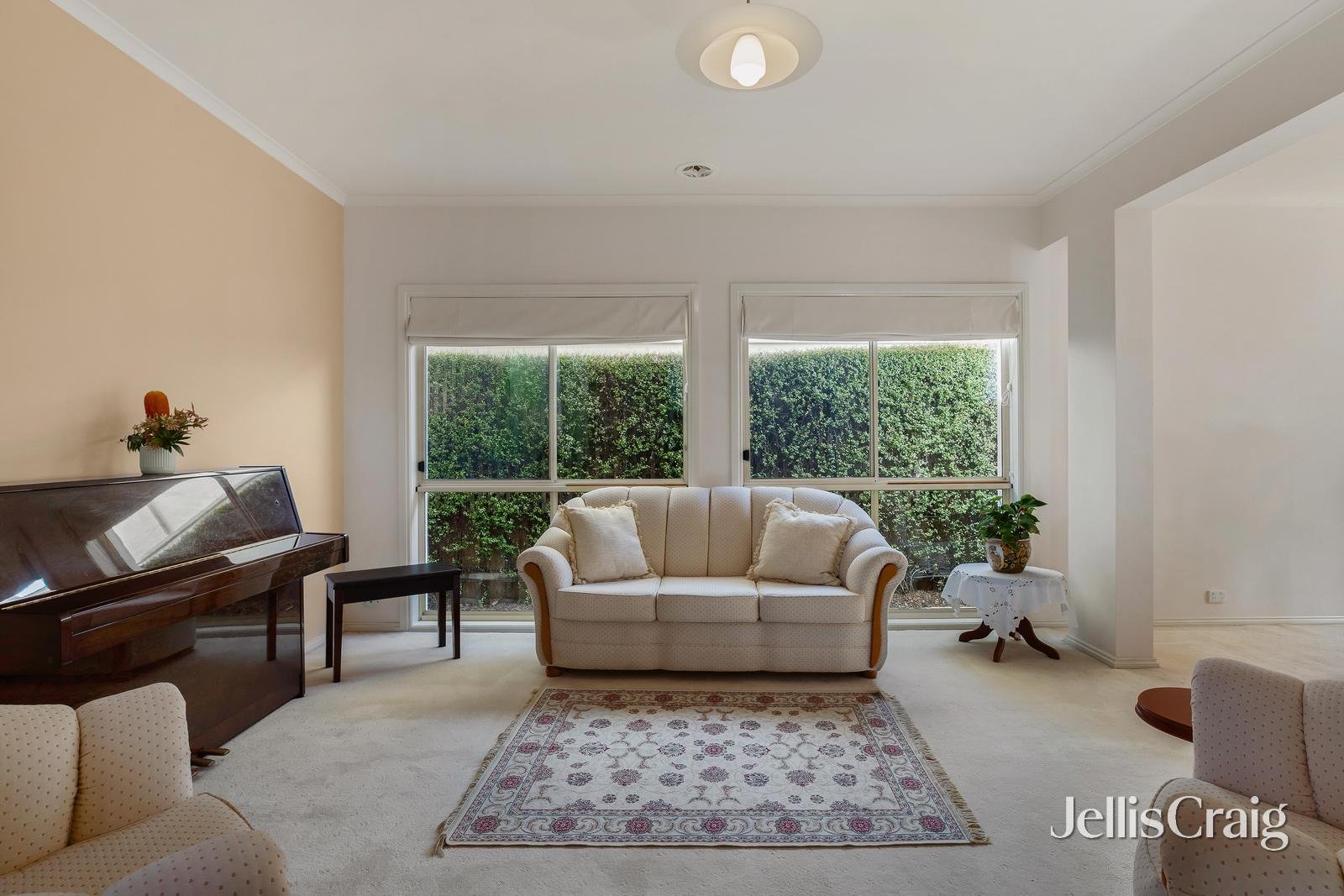 57 Sunrise Crescent, Templestowe&nbsp;Lower image 2