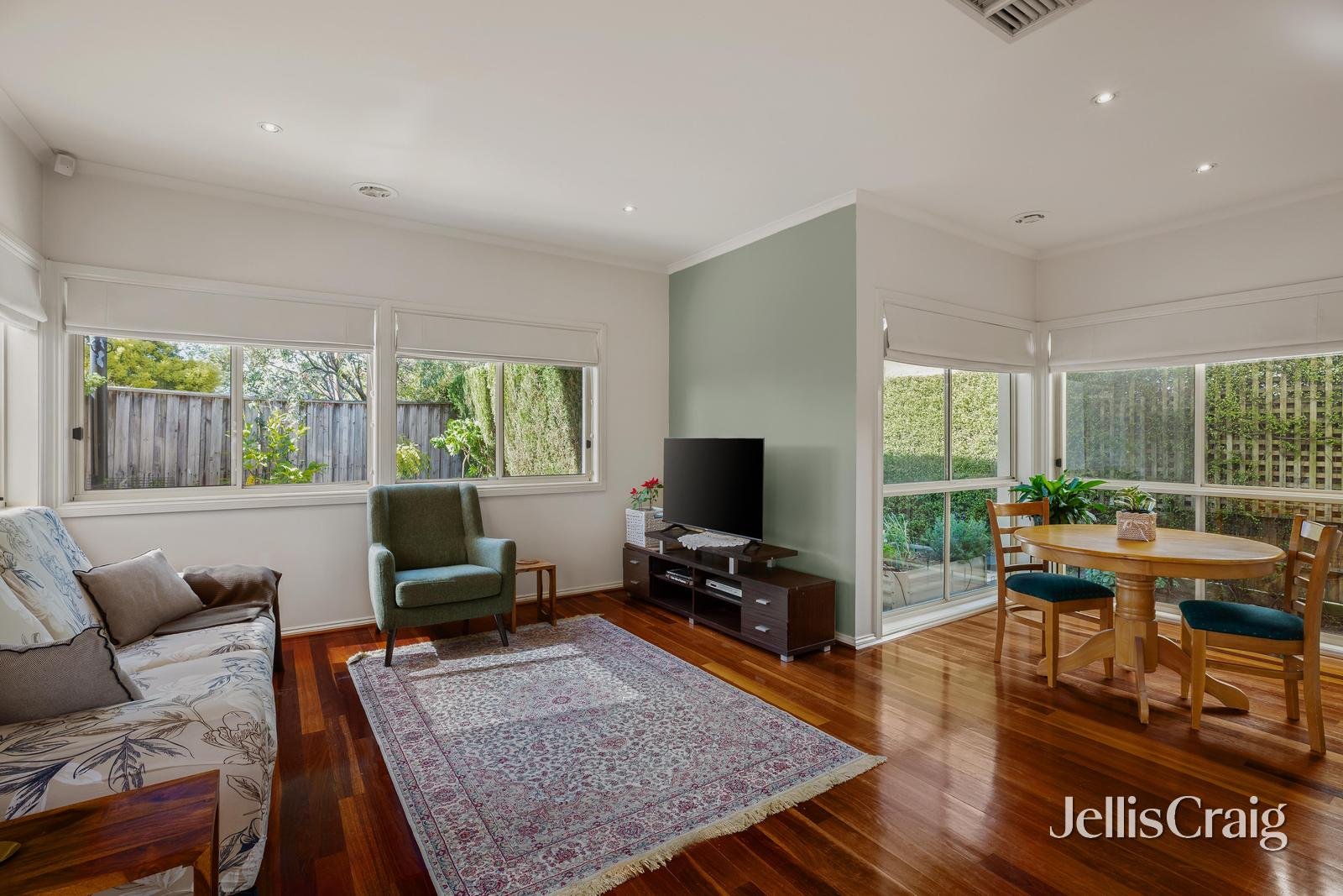 57 Sunrise Crescent, Templestowe&nbsp;Lower image 4