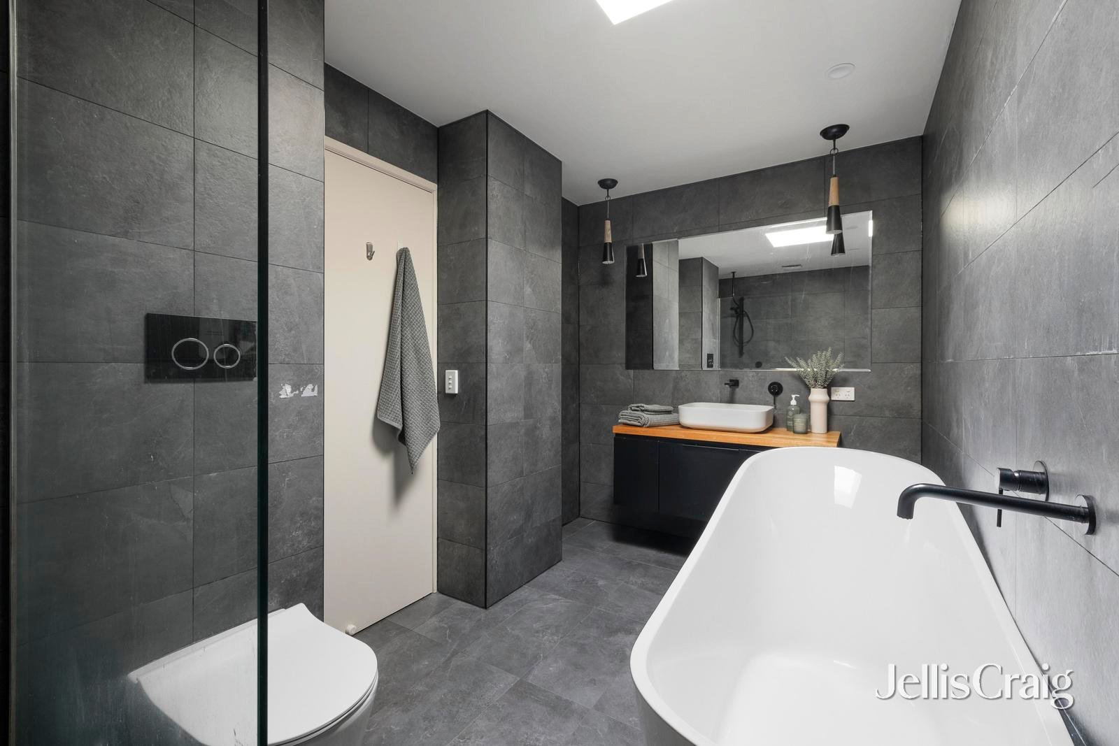 57 The Avenue, Prahran image 6