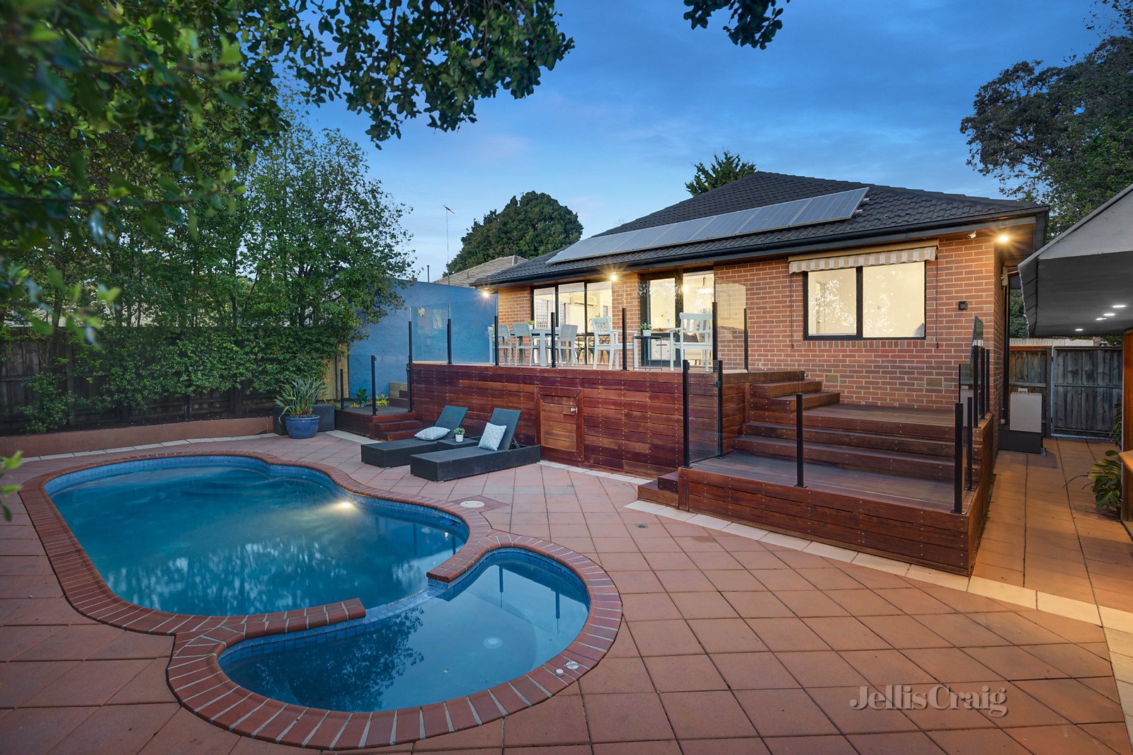 57 Tucker Road, Bentleigh image 9