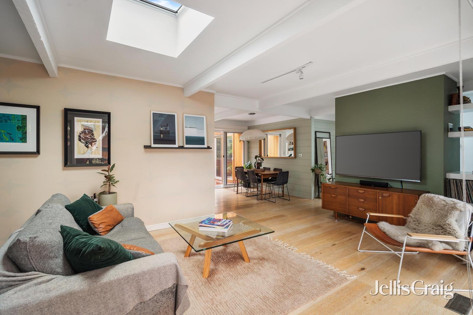 57 Valonia Drive, Eltham image 3