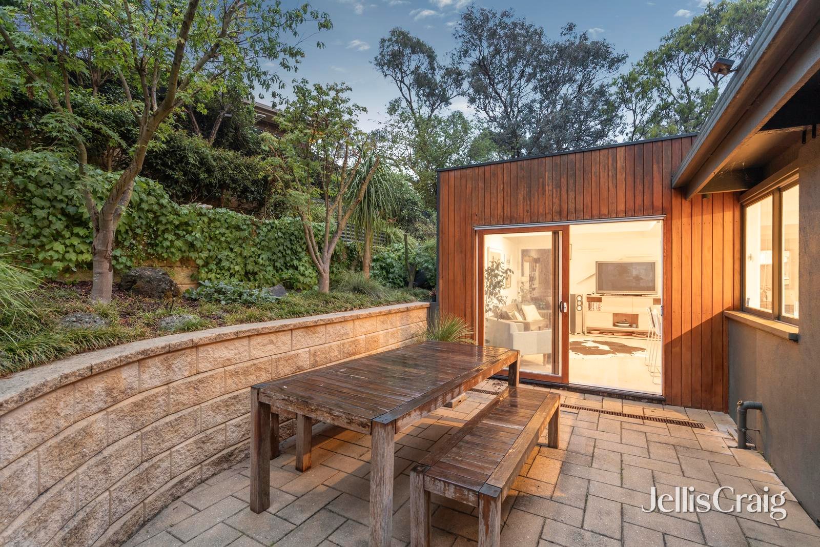 57 Valonia Drive, Eltham image 7