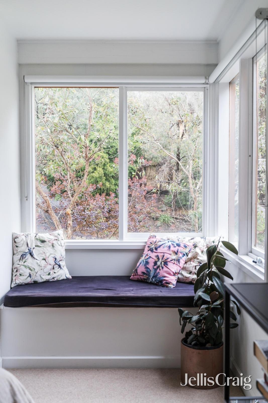 57 Valonia Drive, Eltham image 14