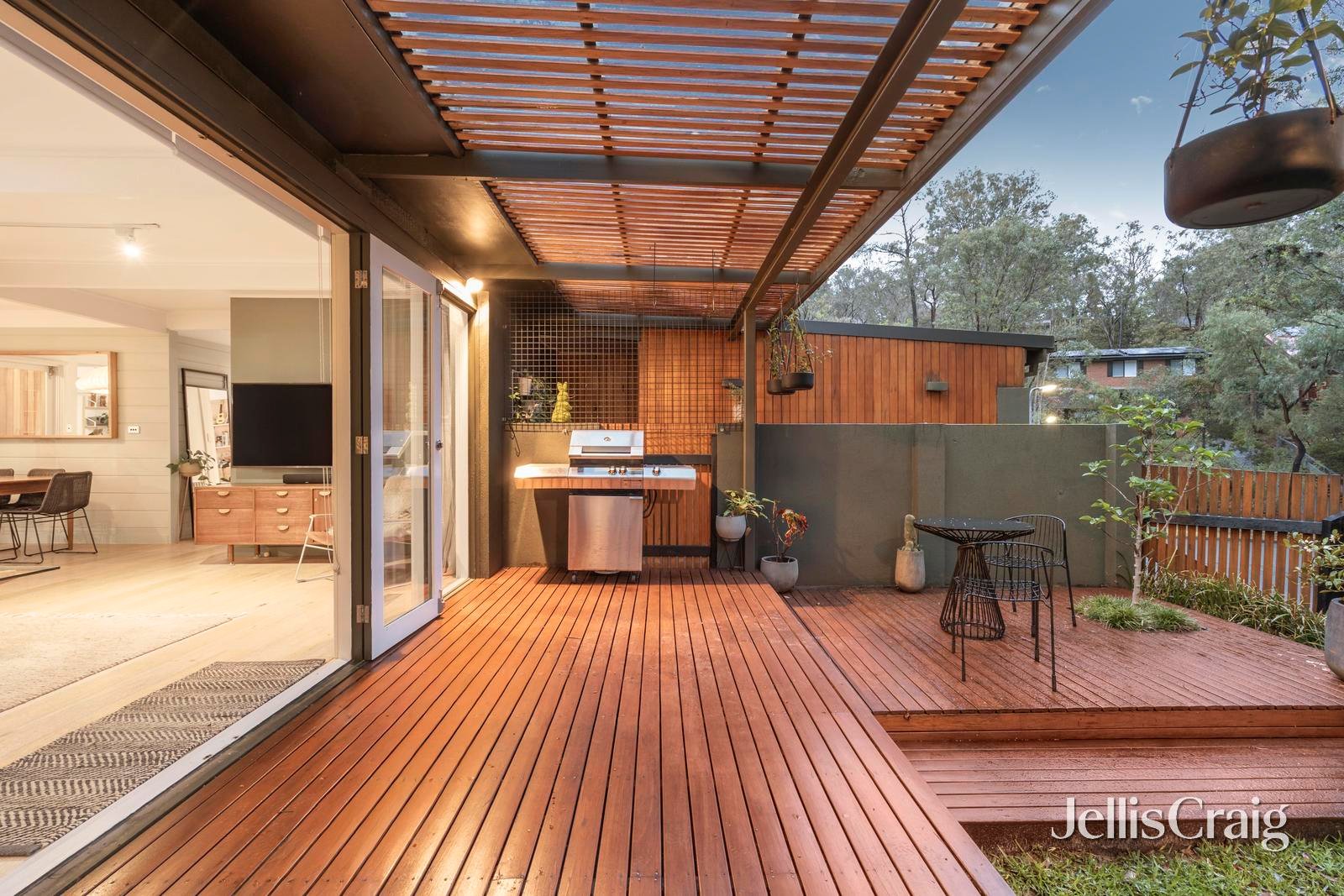 57 Valonia Drive, Eltham image 18