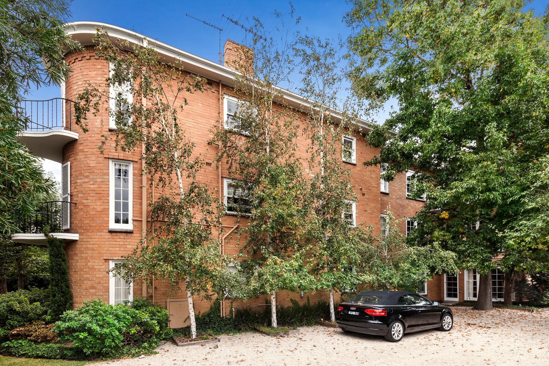 Property Gallery - Main Image
