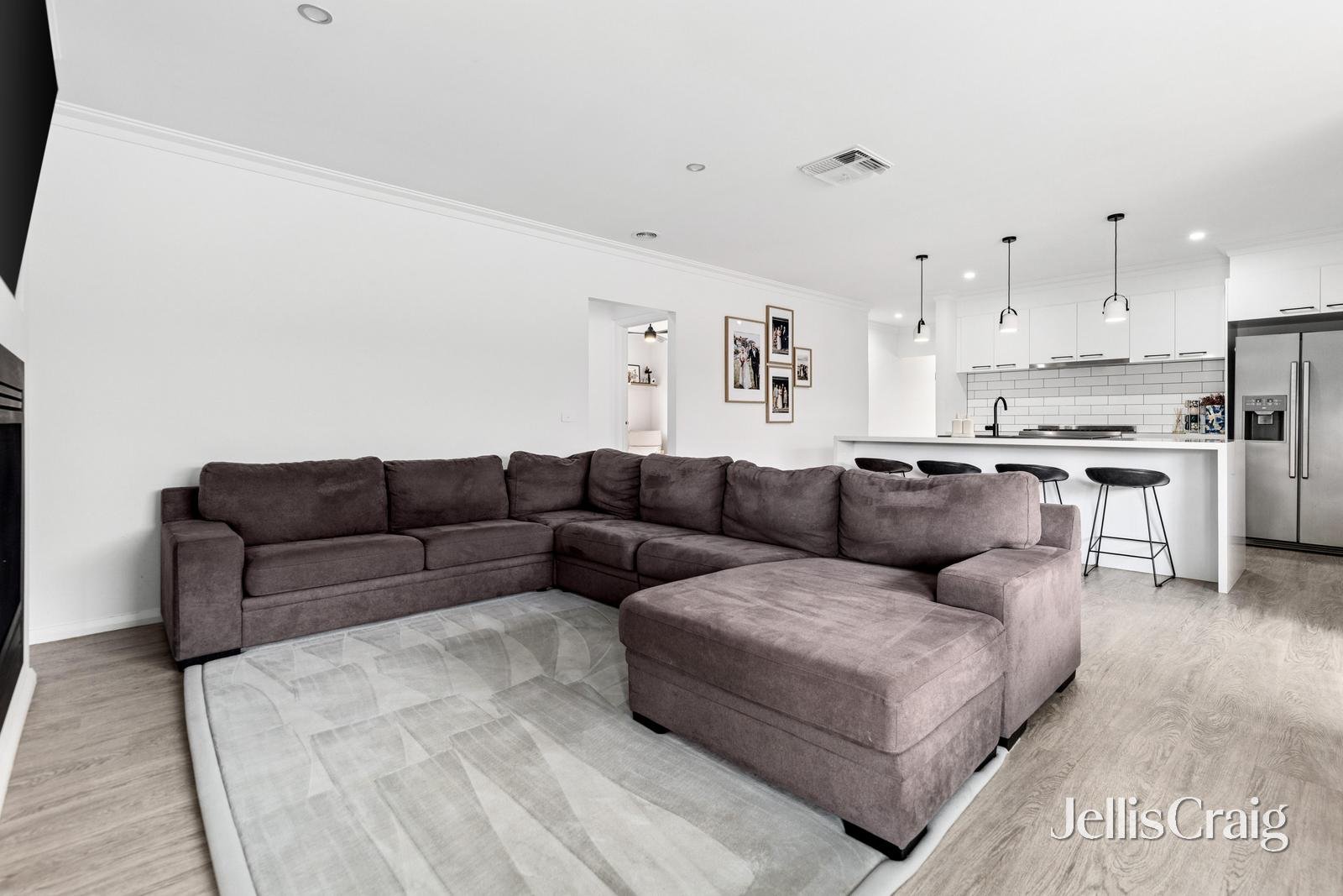 57 Wedge Tail Drive, Winter Valley image 7