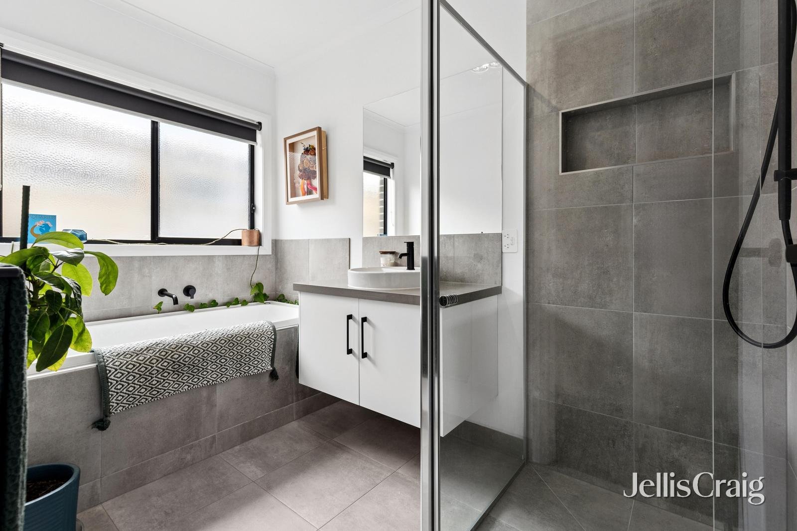 57 Wedge Tail Drive, Winter Valley image 13