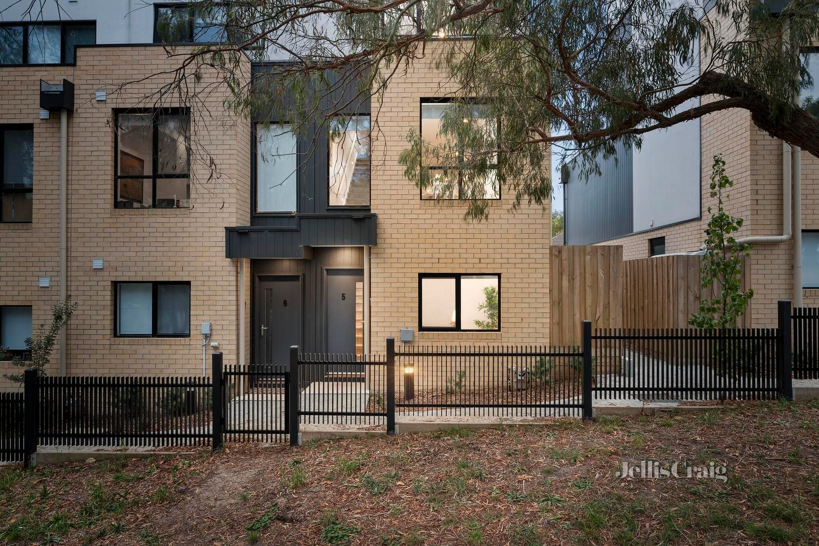 5/71 Anderson Street, Lilydale image 1