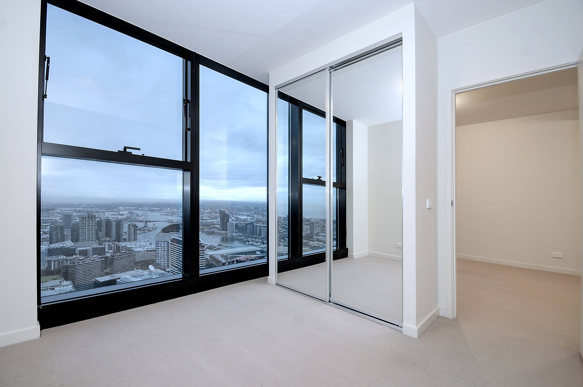 5710/568 Collins Street, Melbourne image 2