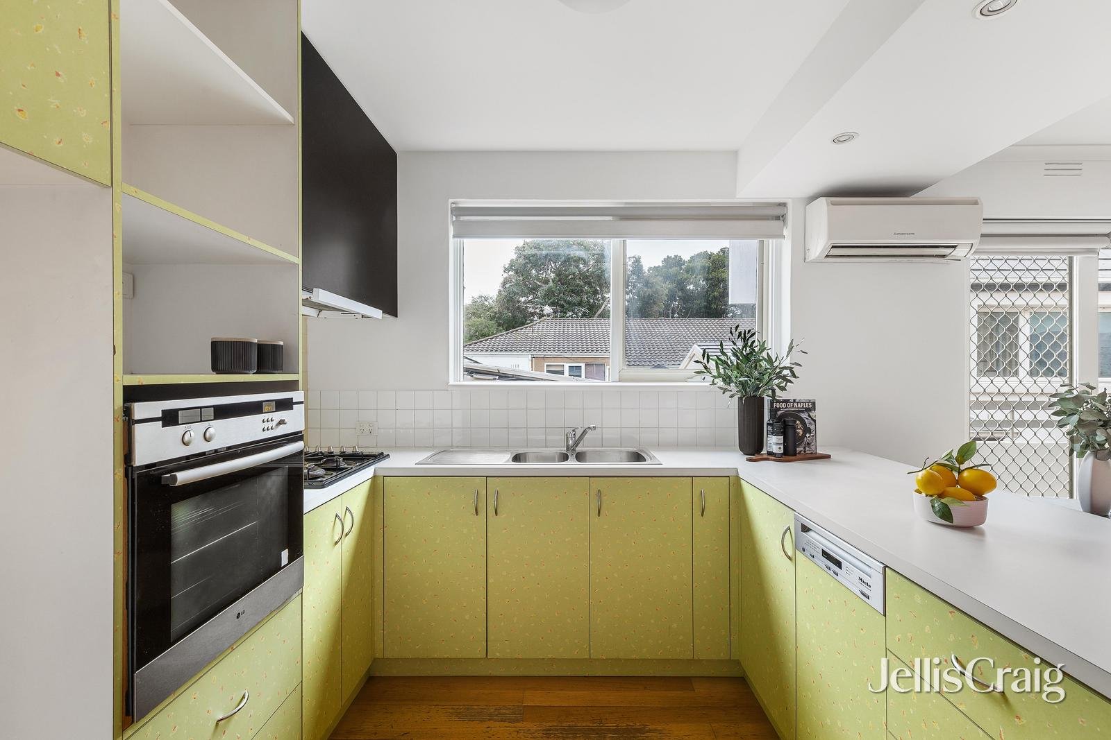 5/72 Williams Road, Prahran image 5