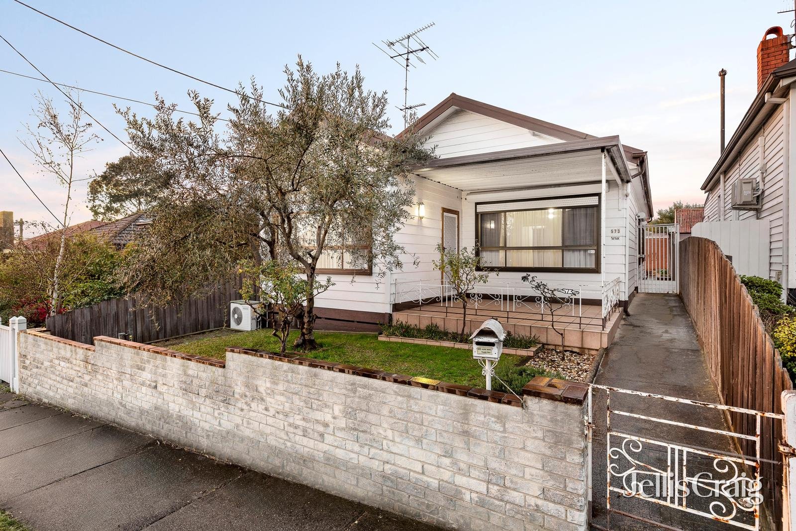 573 Victoria Street, Brunswick West image 1