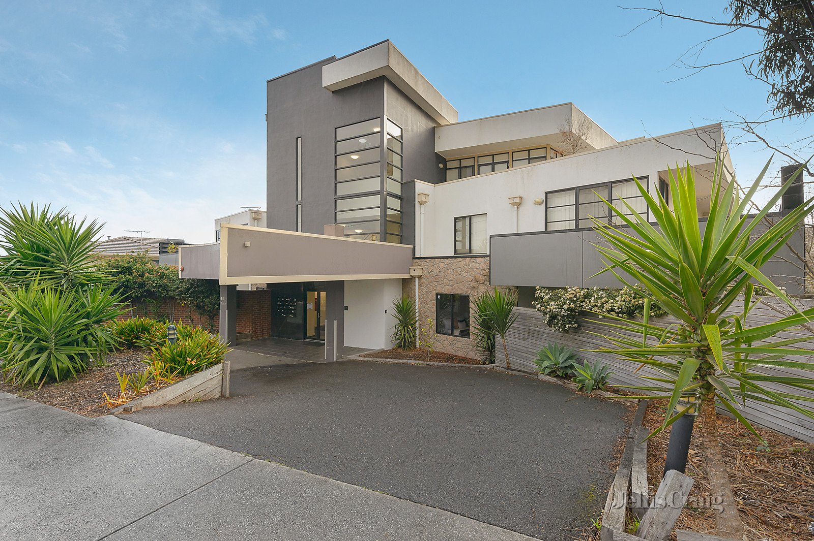 5/75-77 Tram Road, Doncaster image 6