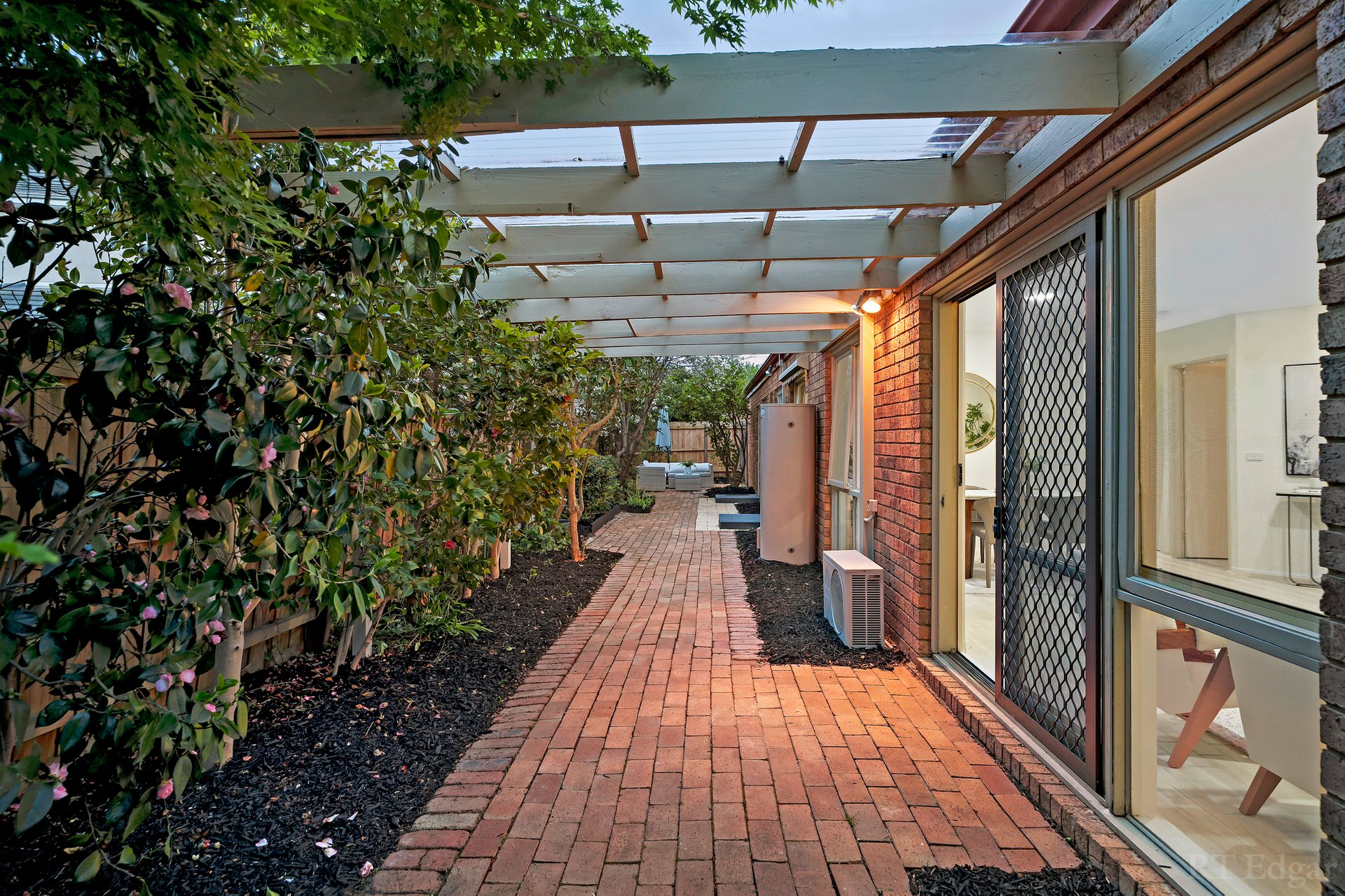 Property Gallery Thumbnail 8