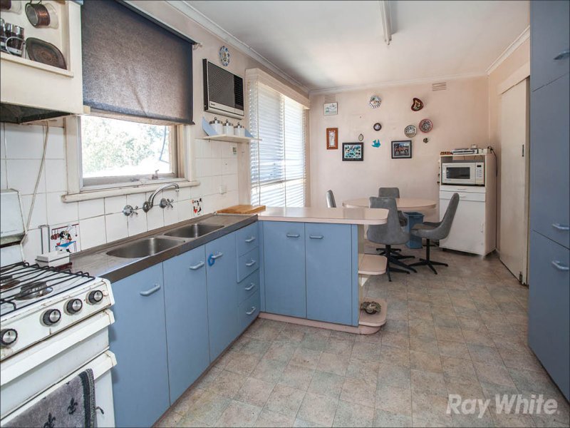 576 Blackburn Road, Glen Waverley image 5