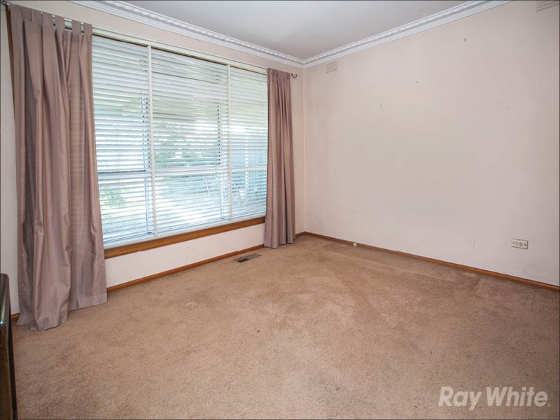 576 Blackburn Road, Glen Waverley image 8