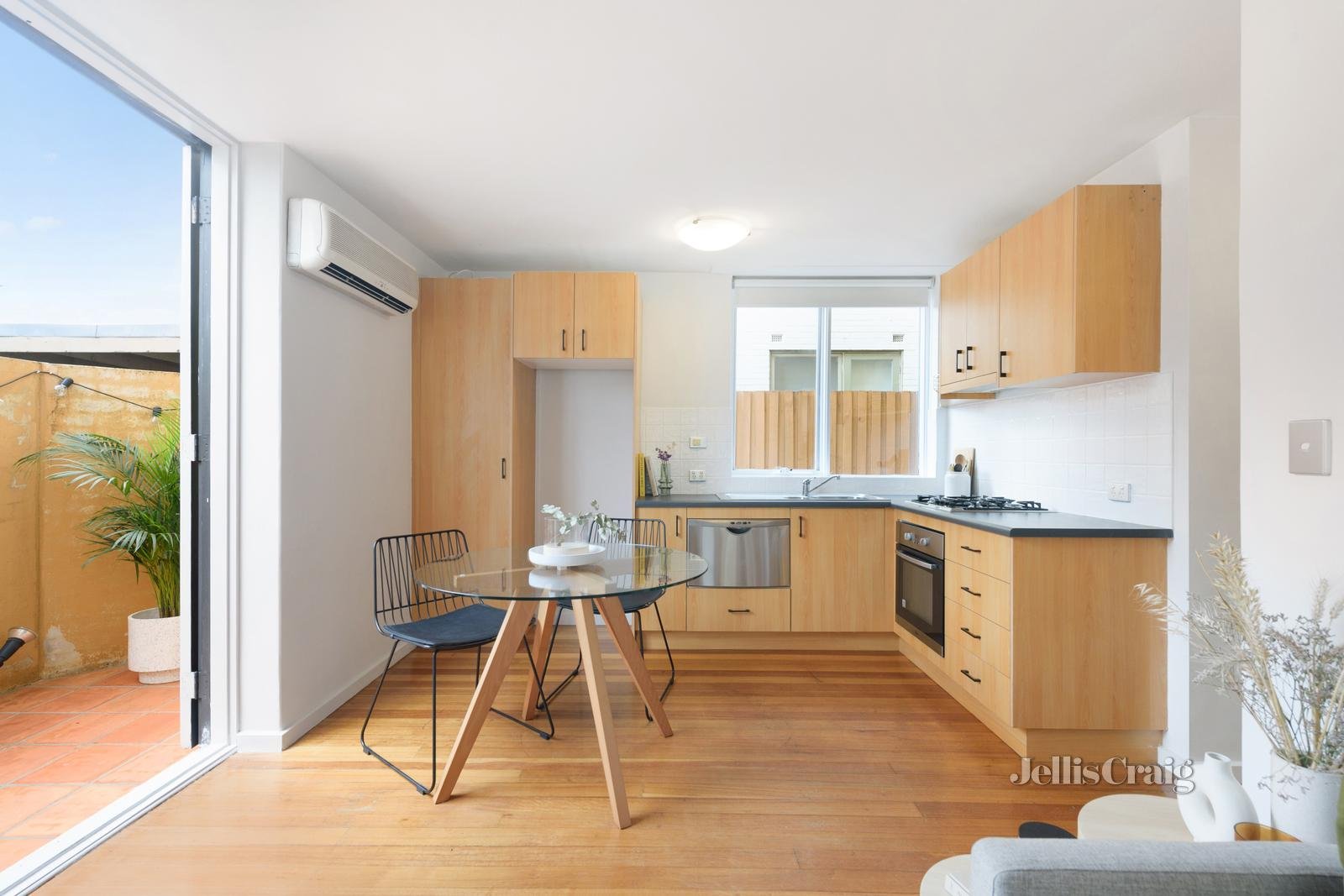 5/77 Westbury Street, St Kilda East image 3